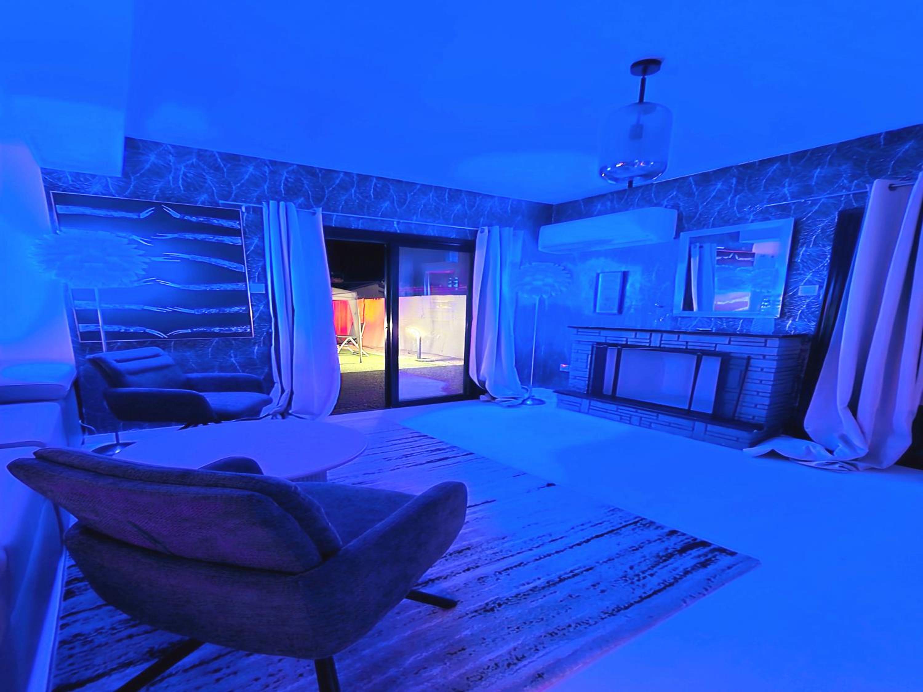 3 Bedroom Villa, private pool, hot tub