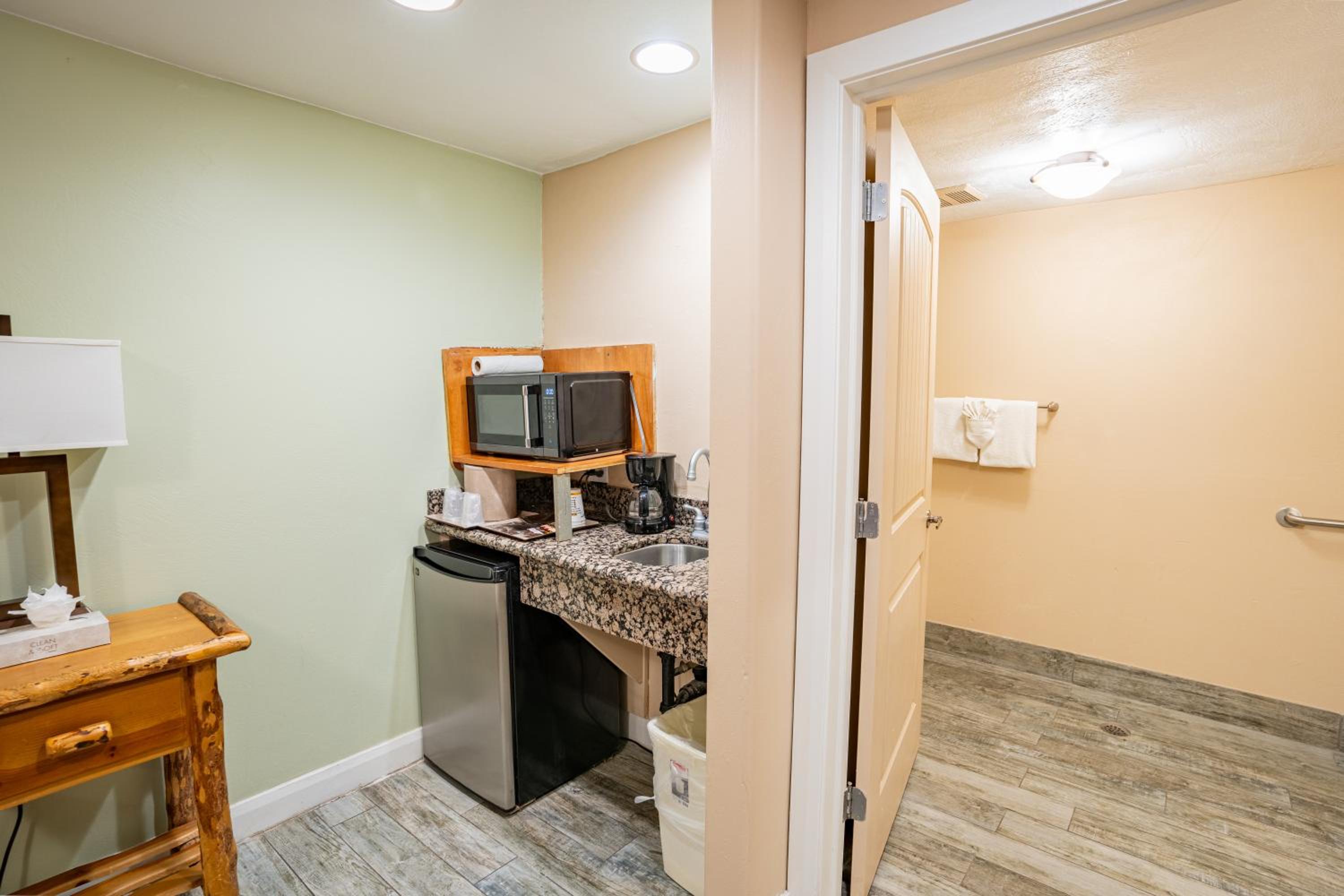 Petty Ranch Inn 95