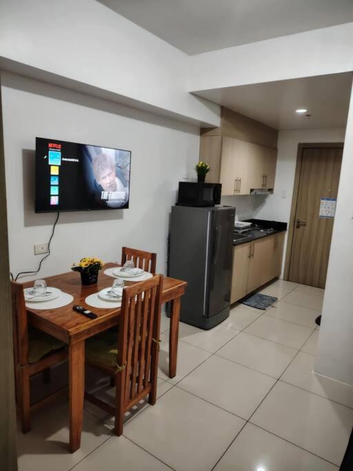 1br Smdc breeze view 2