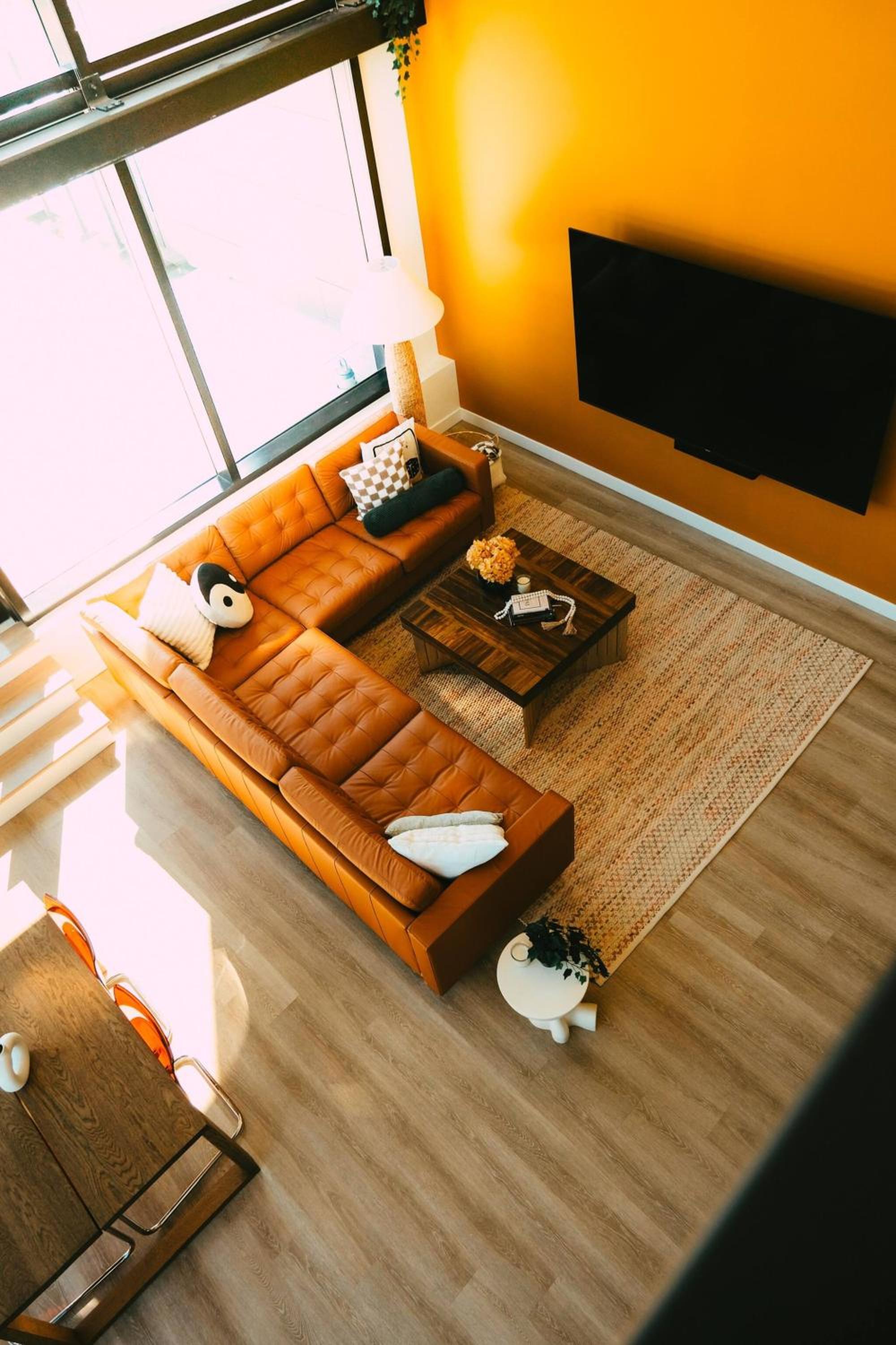 NEW Pause Penthouse Lofts -Downtown- Free Parking
