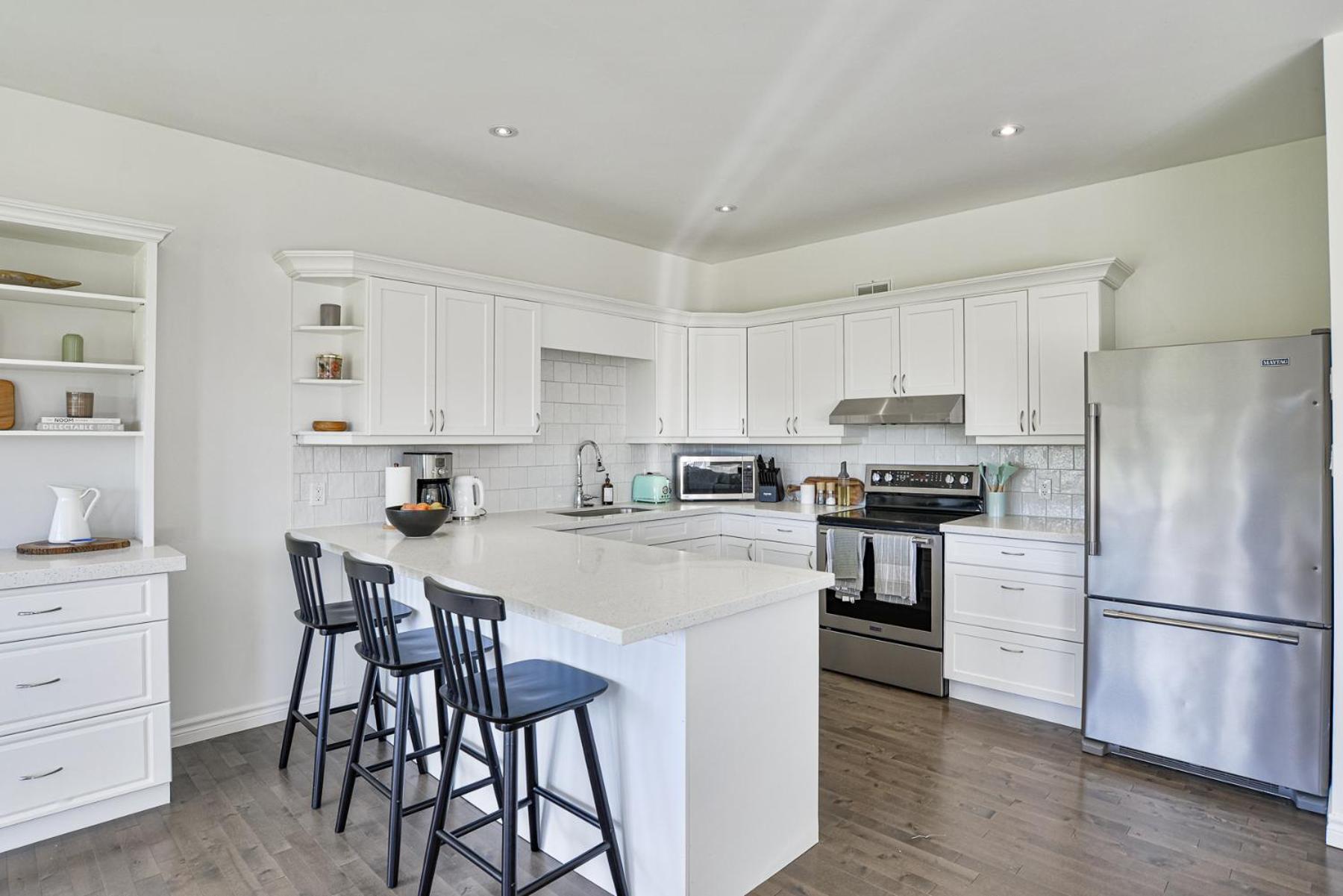 Farmhouse Getaway on 5 Acres Family Friendly