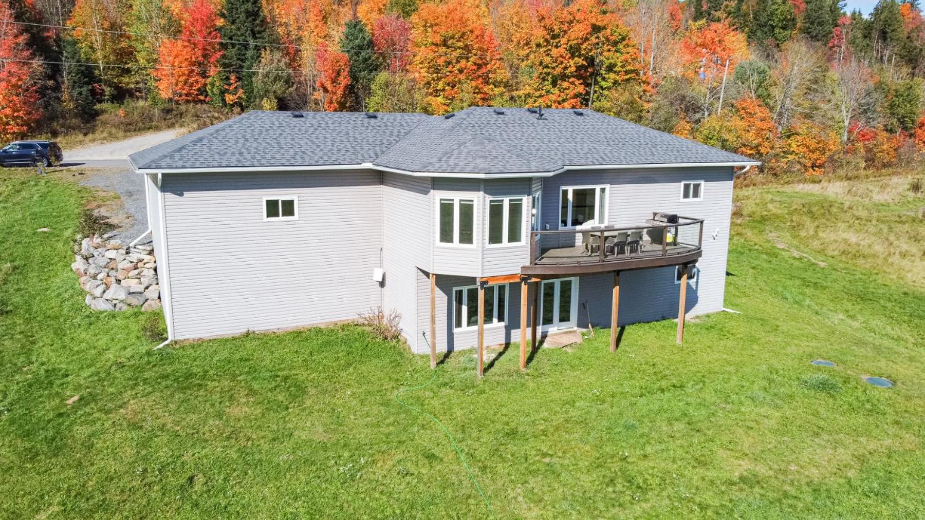 Farmhouse Getaway on 5 Acres Family Friendly