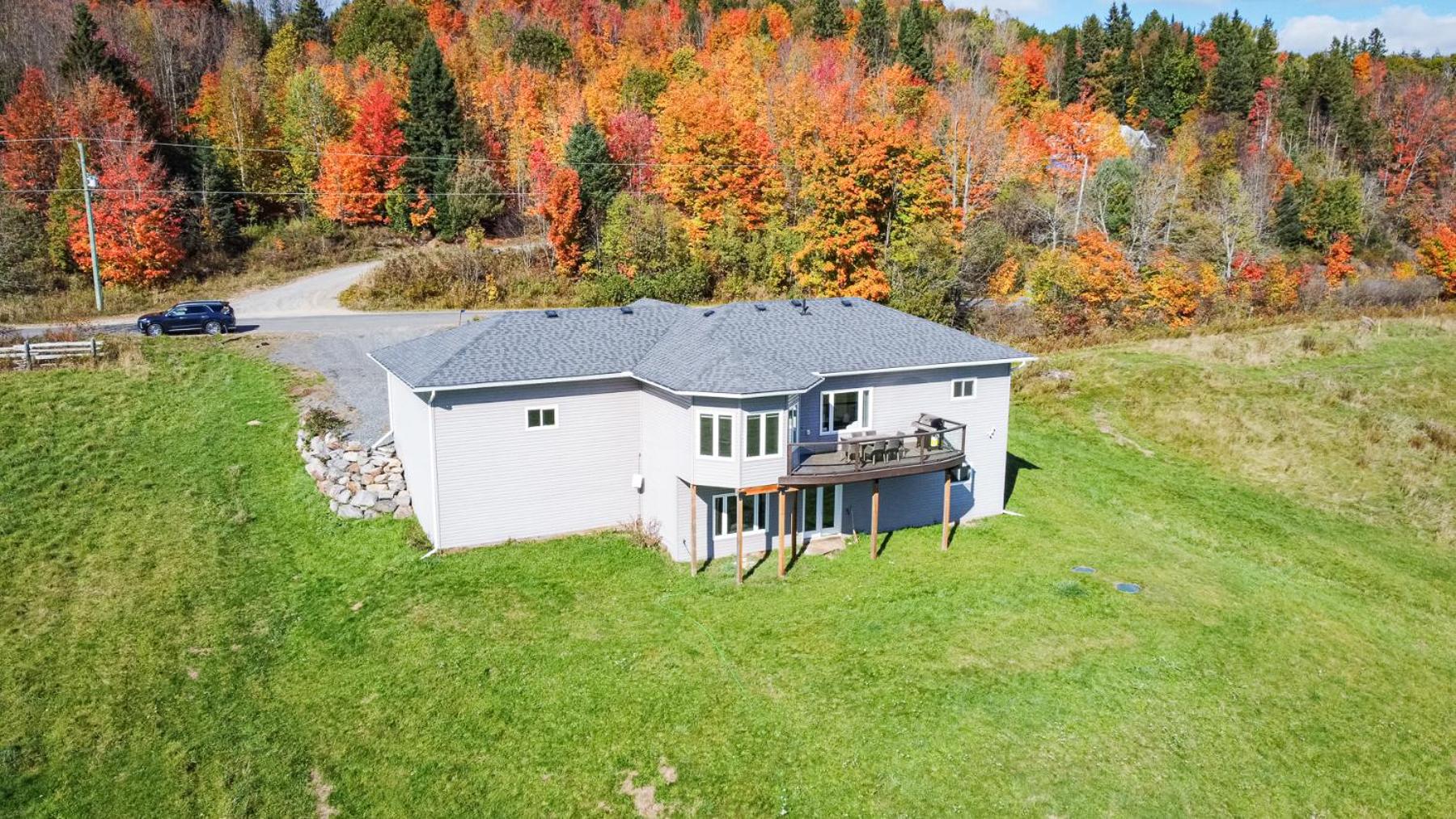 Farmhouse Getaway on 5 Acres Family Friendly