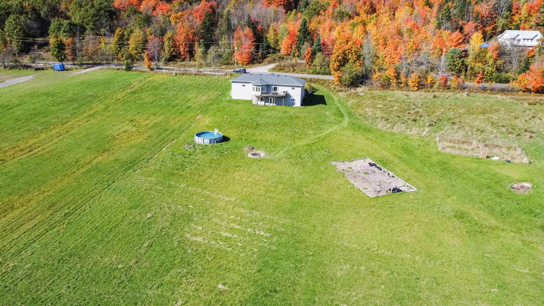 Farmhouse Getaway on 5 Acres Family Friendly