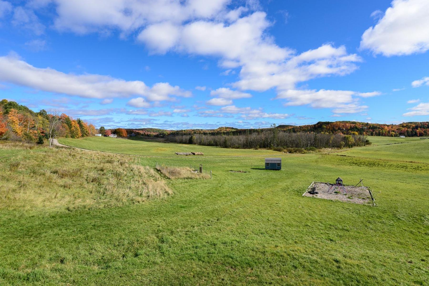Farmhouse Getaway on 5 Acres Family Friendly