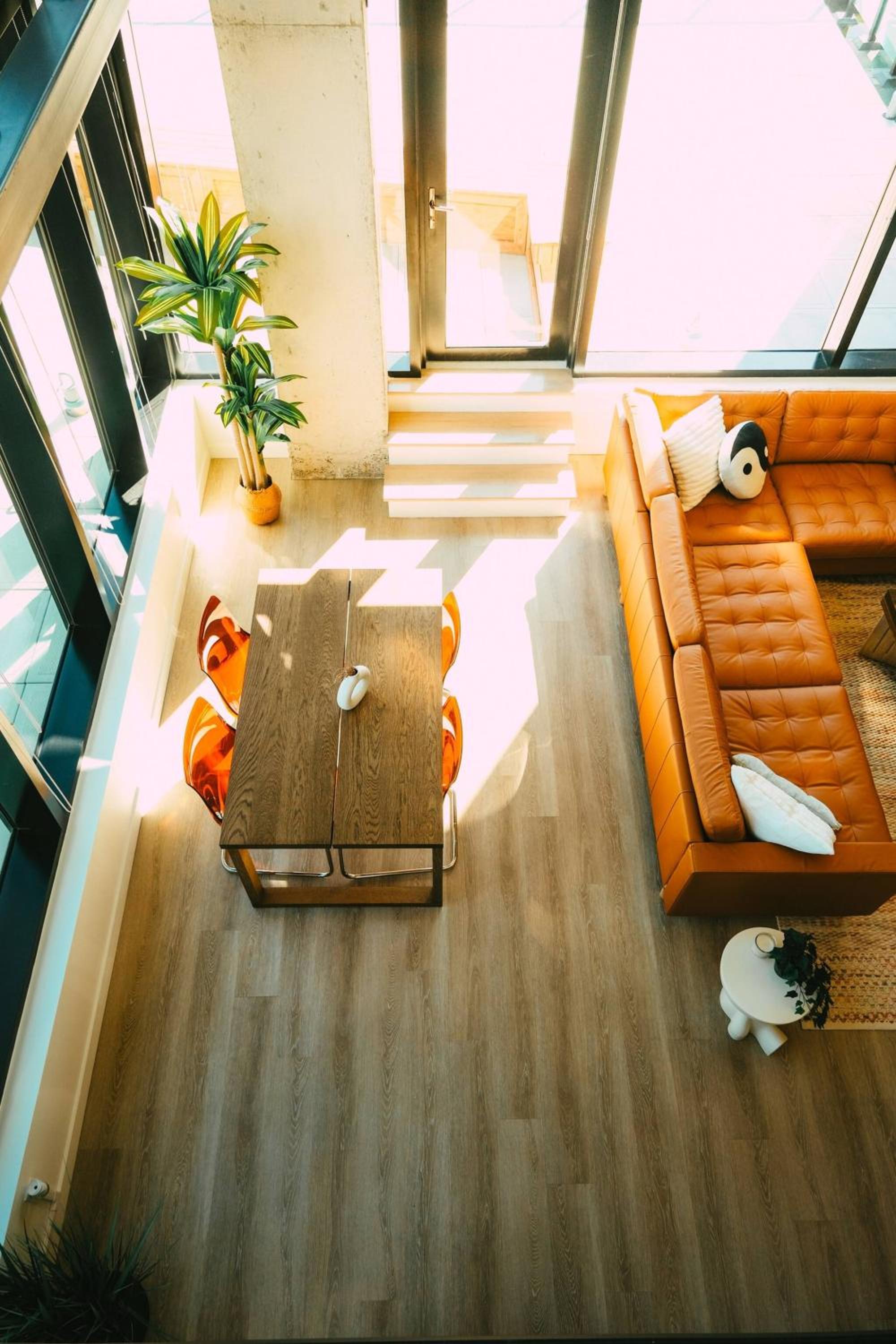 NEW Pause Penthouse Lofts -Downtown- Free Parking