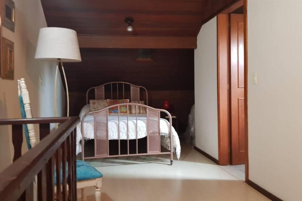 Aconchego na Serra - Sua Casa em Localização Privilegiada