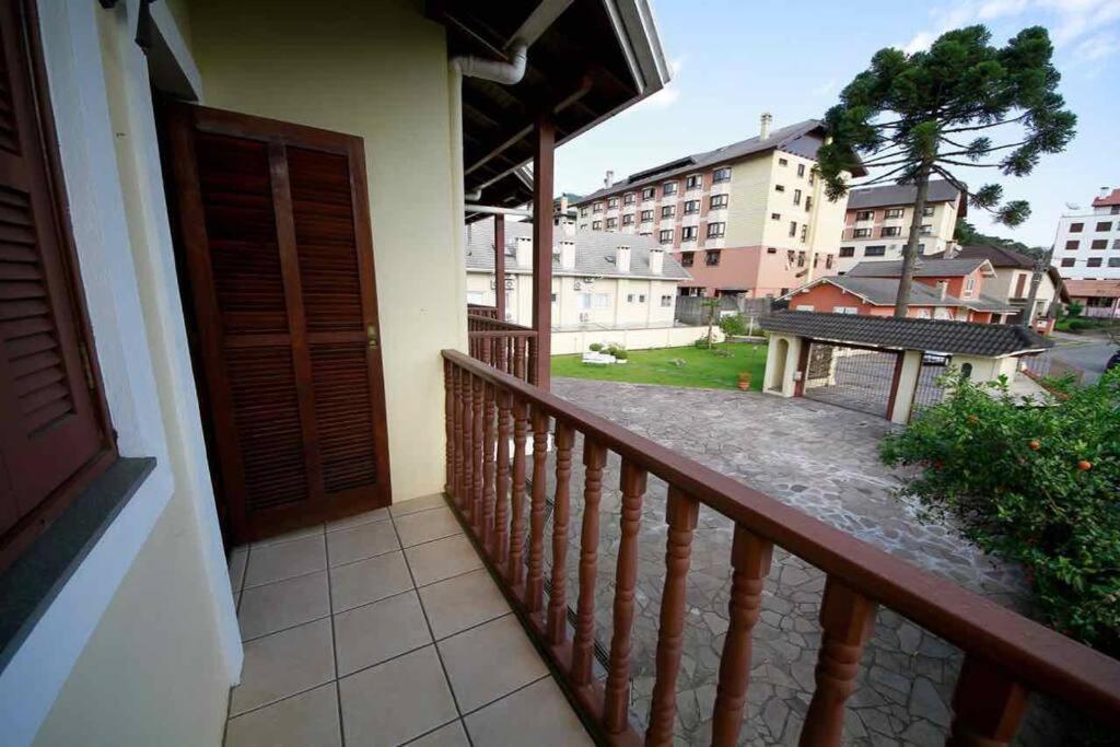 Aconchego na Serra - Sua Casa em Localização Privilegiada