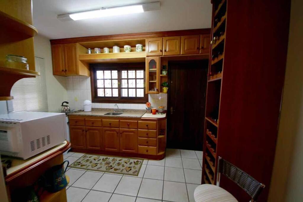 Aconchego na Serra - Sua Casa em Localização Privilegiada