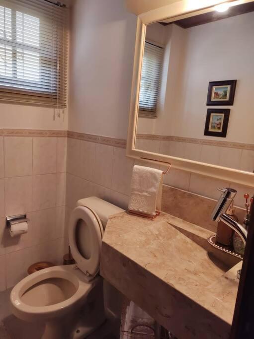 Aconchego na Serra - Sua Casa em Localização Privilegiada