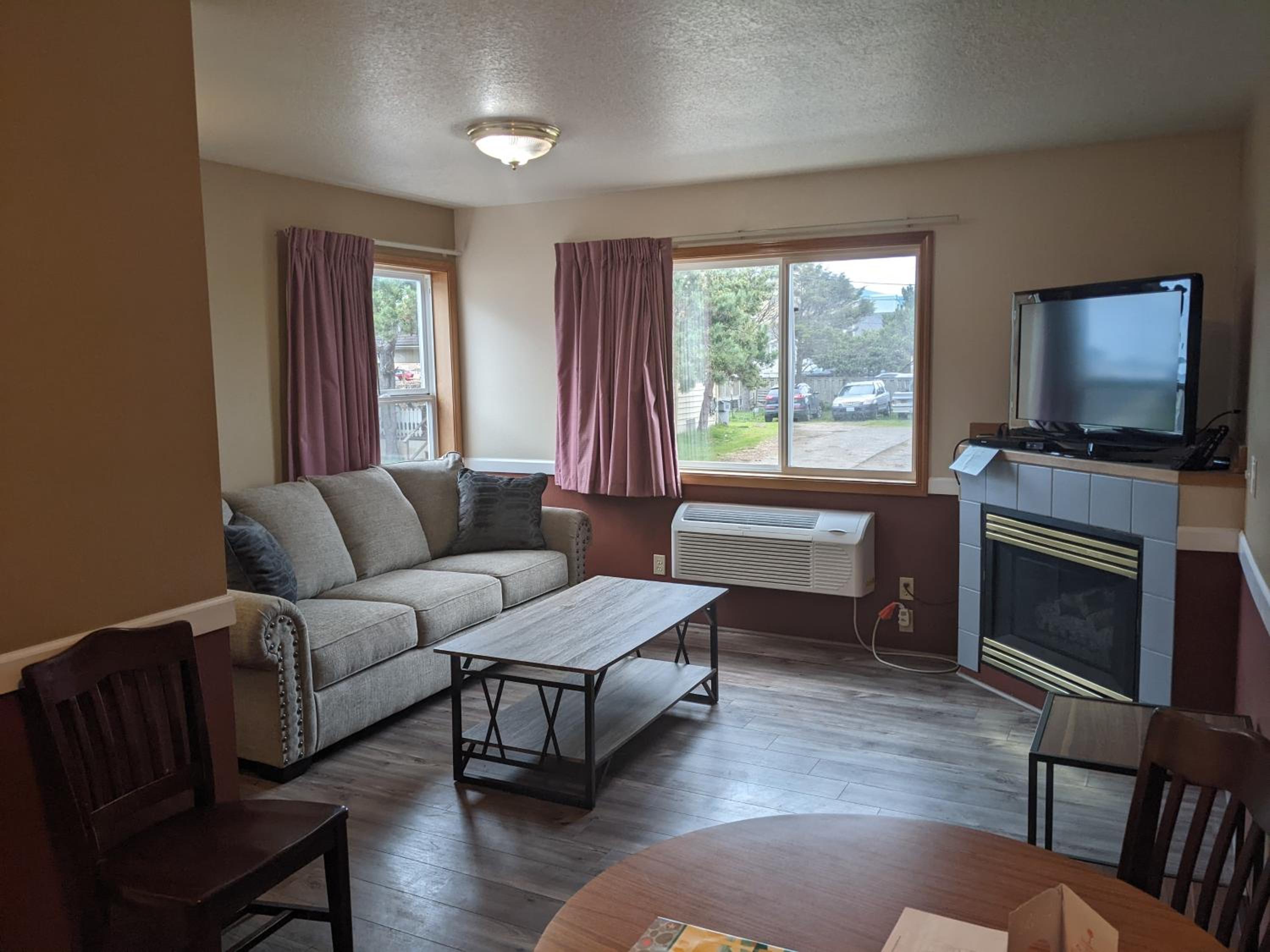 Hillcrest Inn