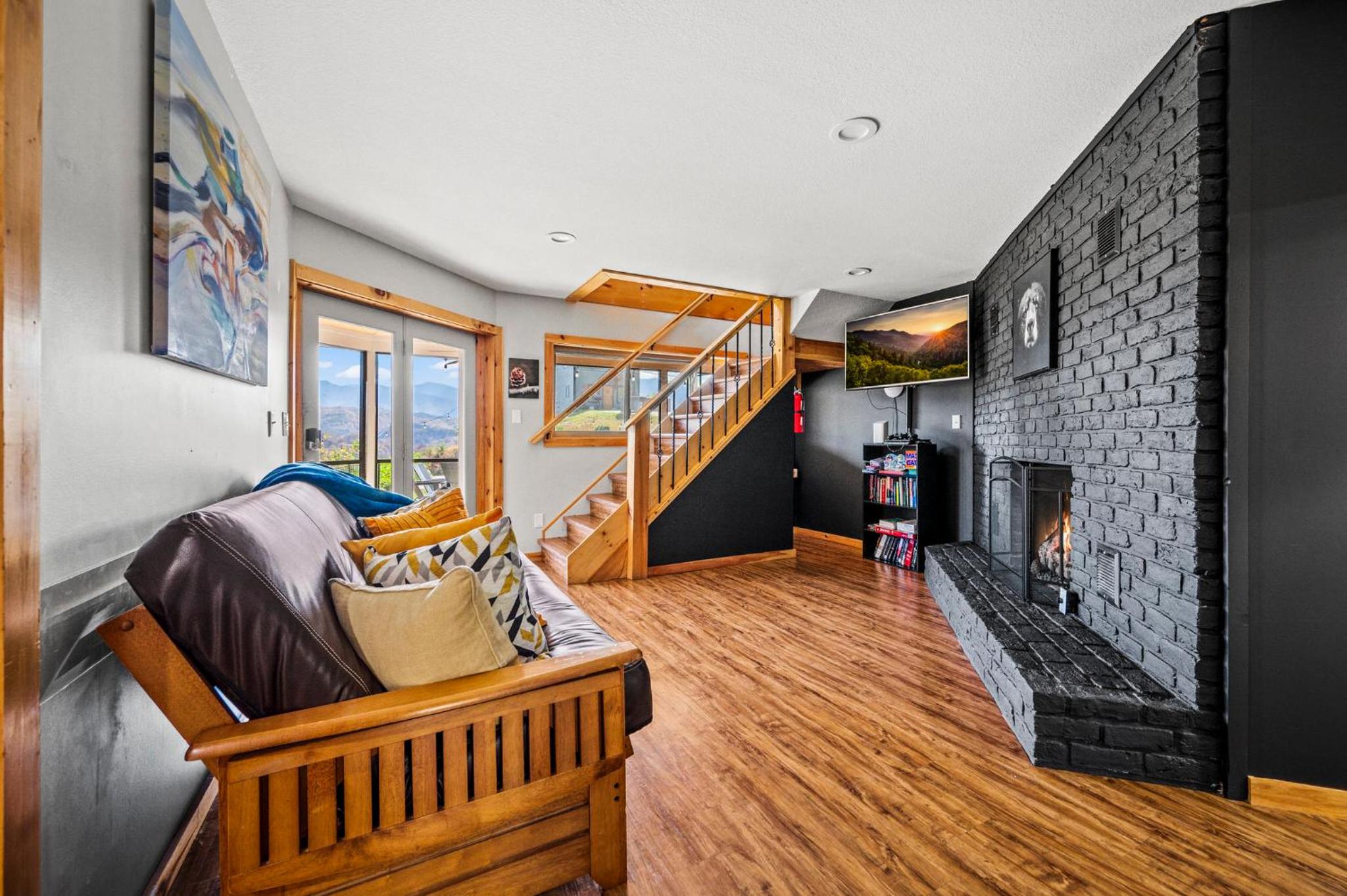 Panoramic Views-Fire Pit-Hot Tub-Arcade