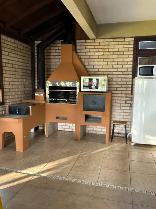 Casa Ampla a poucos metros da Praia