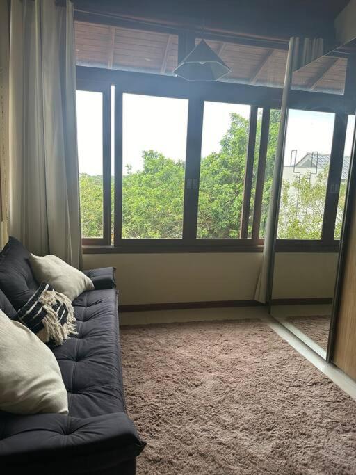 Casa Ampla a poucos metros da Praia