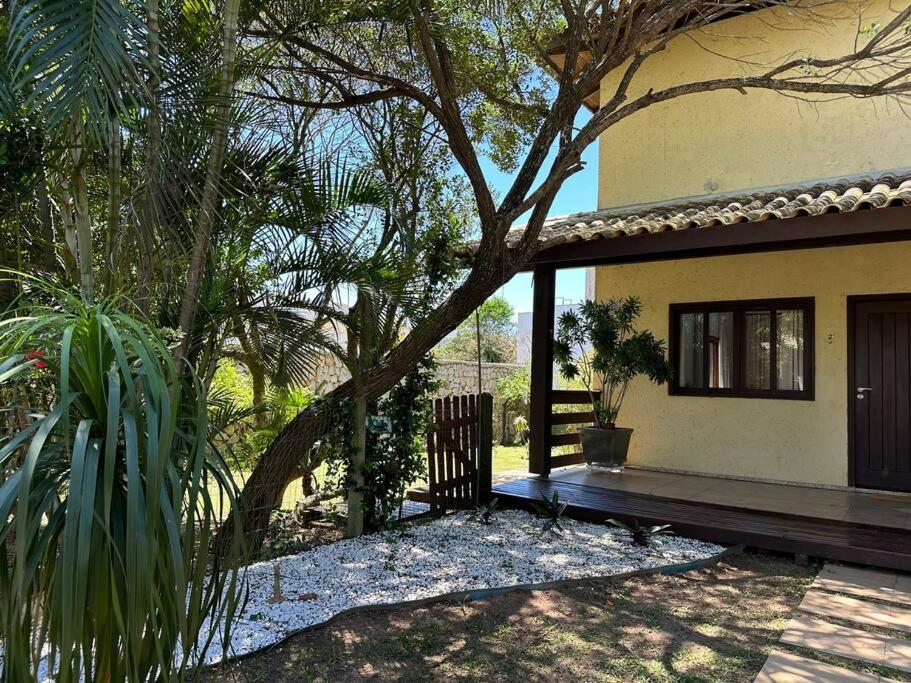 Casa Ampla a poucos metros da Praia