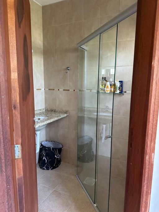 Casa Ampla a poucos metros da Praia
