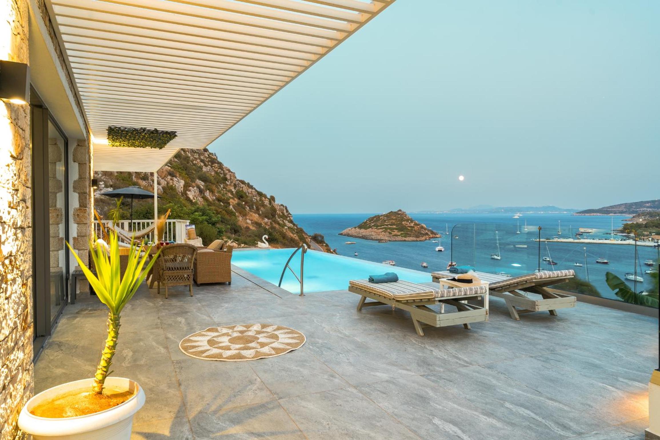 Villa Paganos