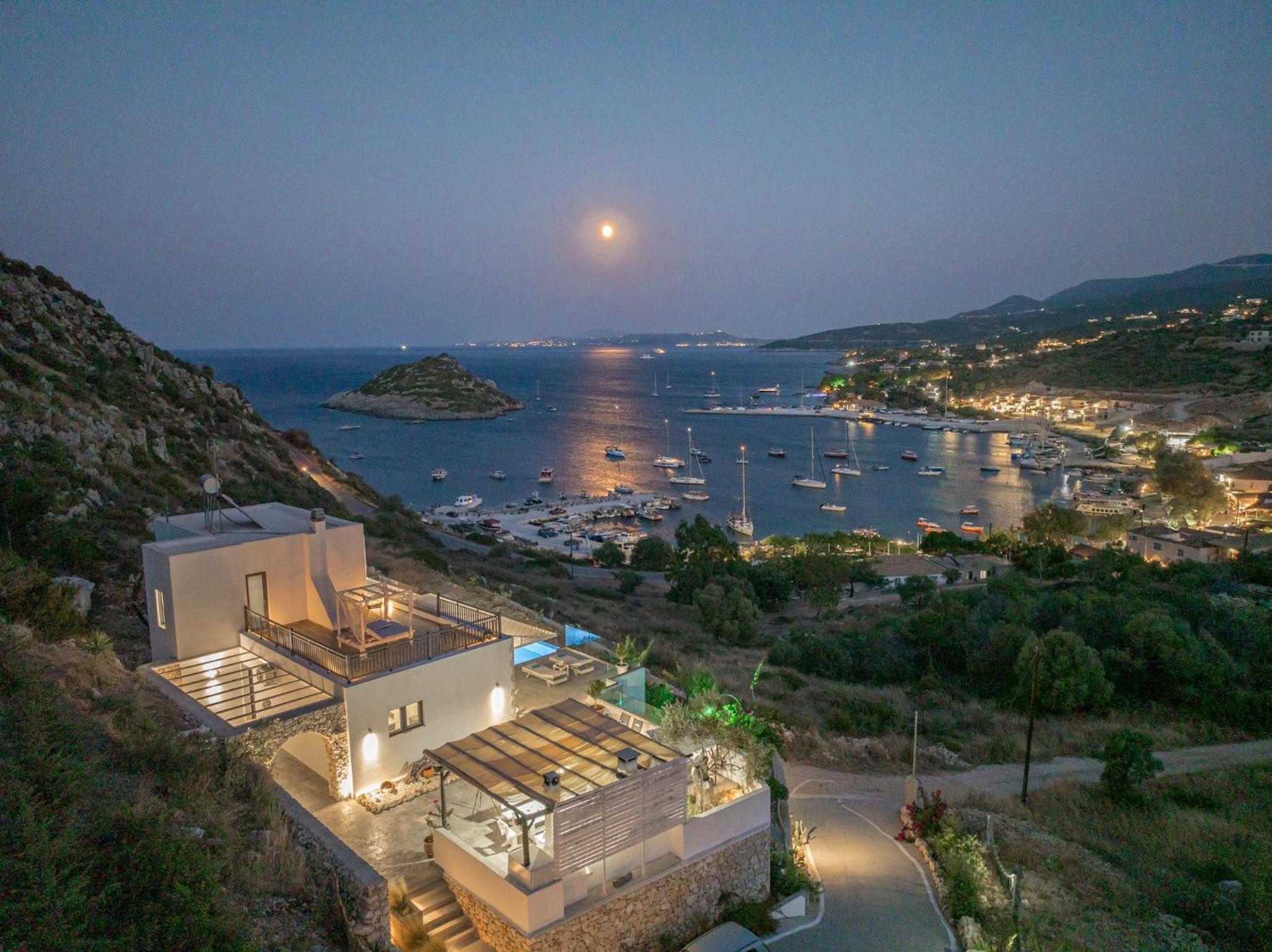 Hotel Villa Paganos - Image 1