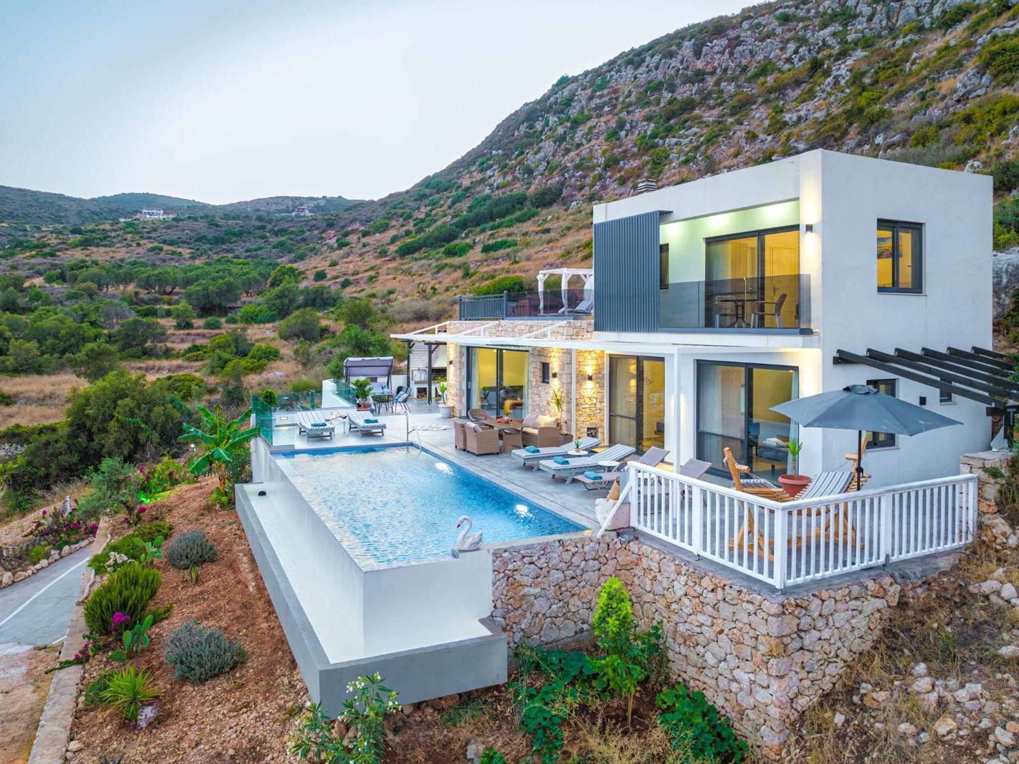 Villa Paganos