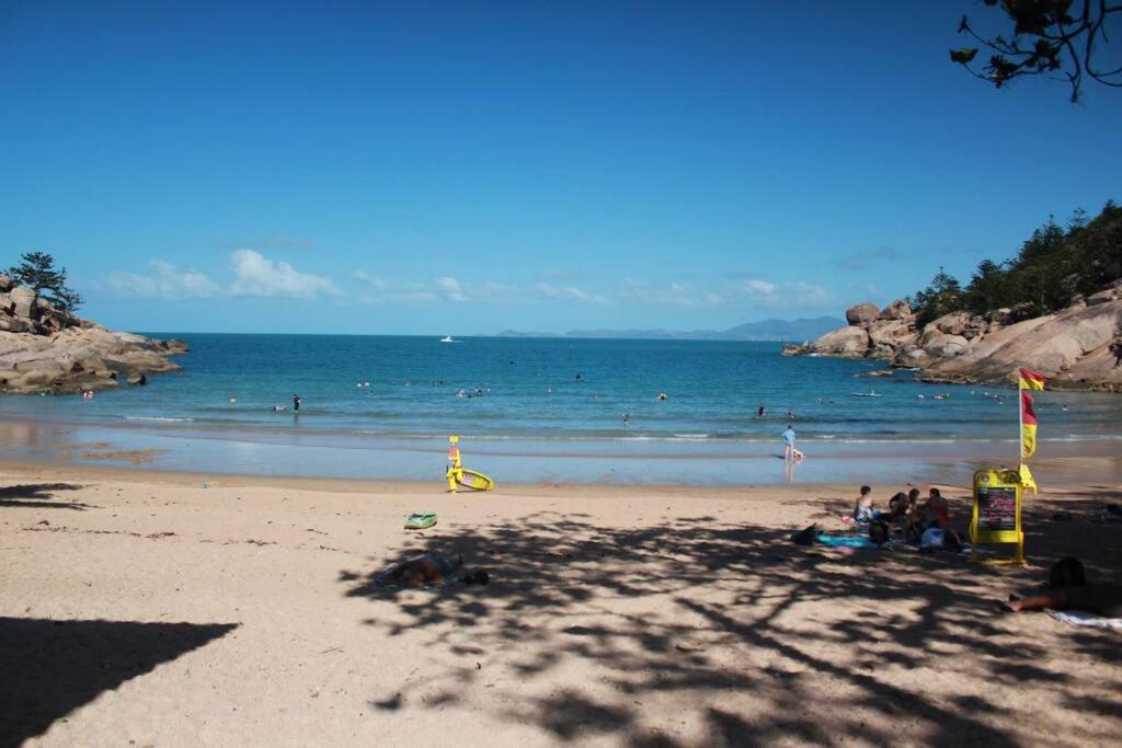 Rosalita, Picnic Bay