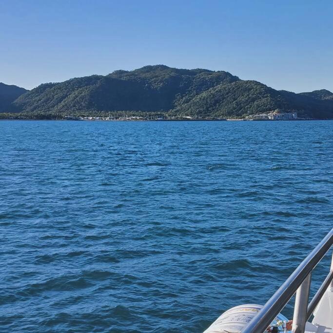 Rosalita, Picnic Bay