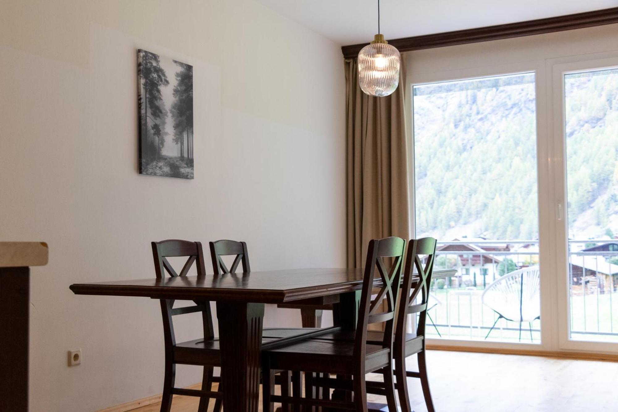 International House Sölden Apartment mit Terrasse ZW 9