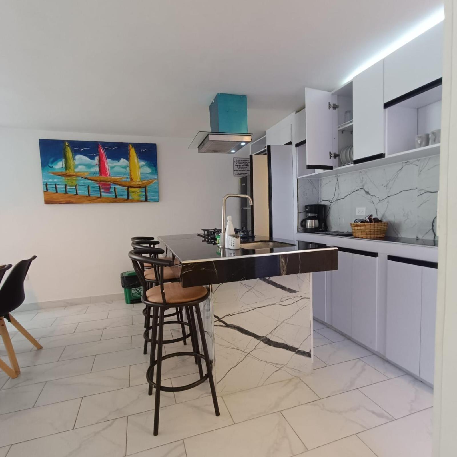Apartamento Vista azul RODADERO edificio mara 502