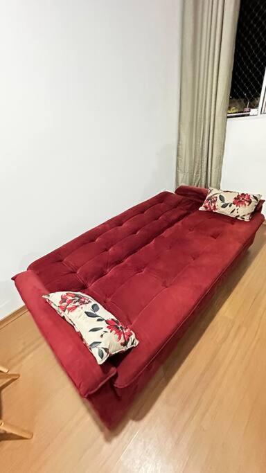 Apê Ruby com 2Q com Ar em 1 Quarto e Garagem