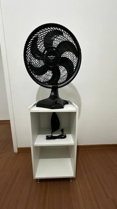Apê Ruby com 2Q com Ar em 1 Quarto e Garagem