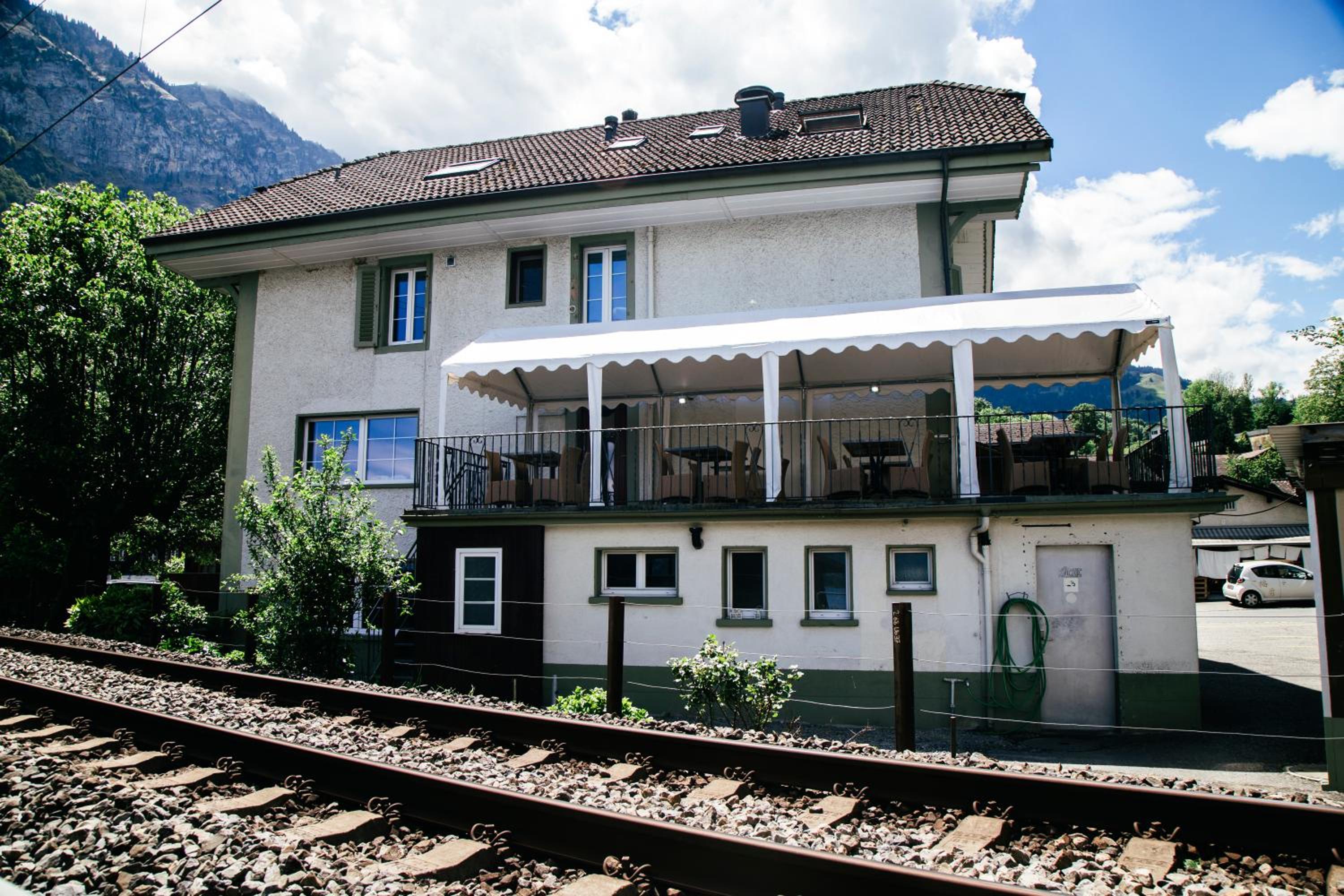 Au Bord Du Lac