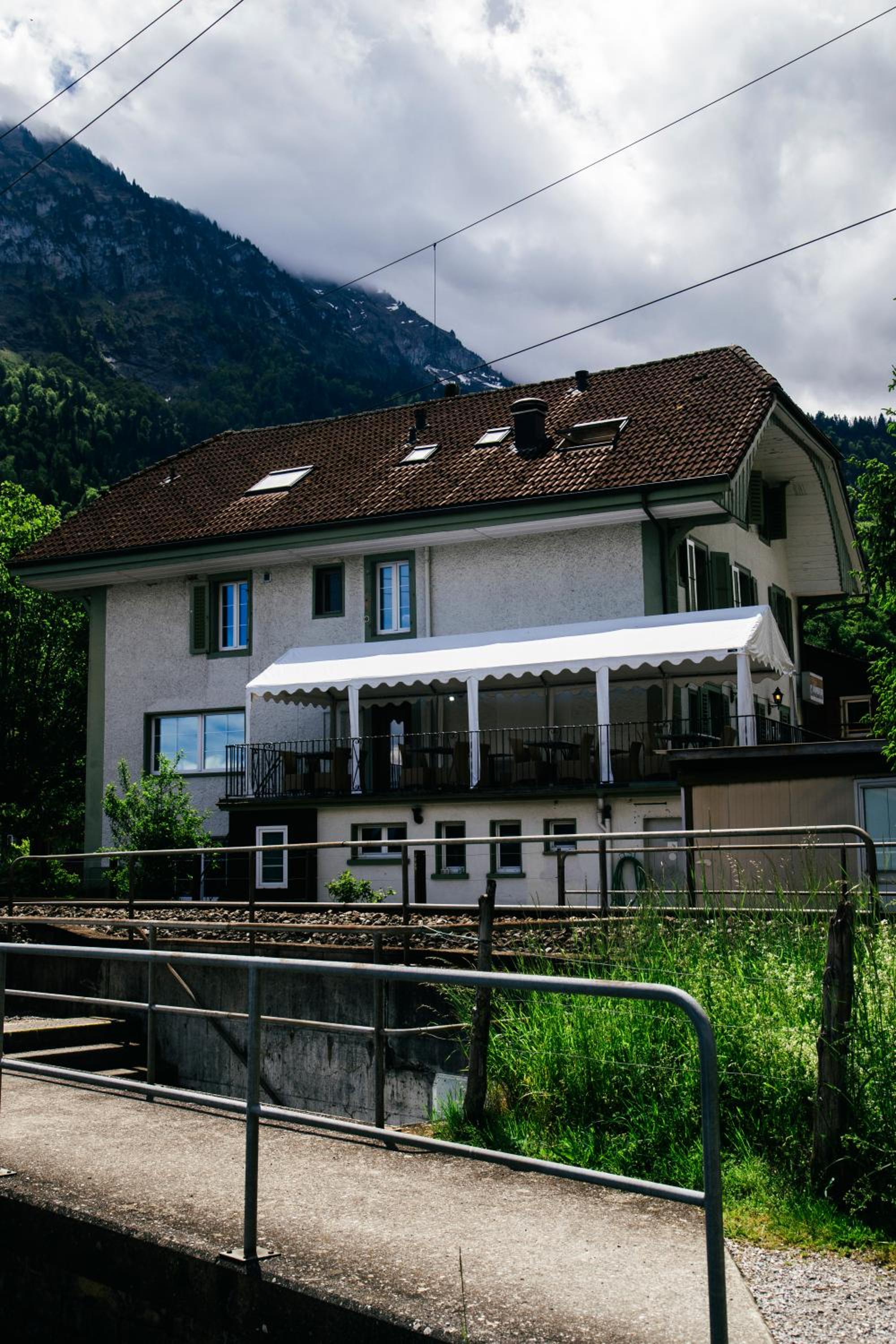 Au Bord Du Lac