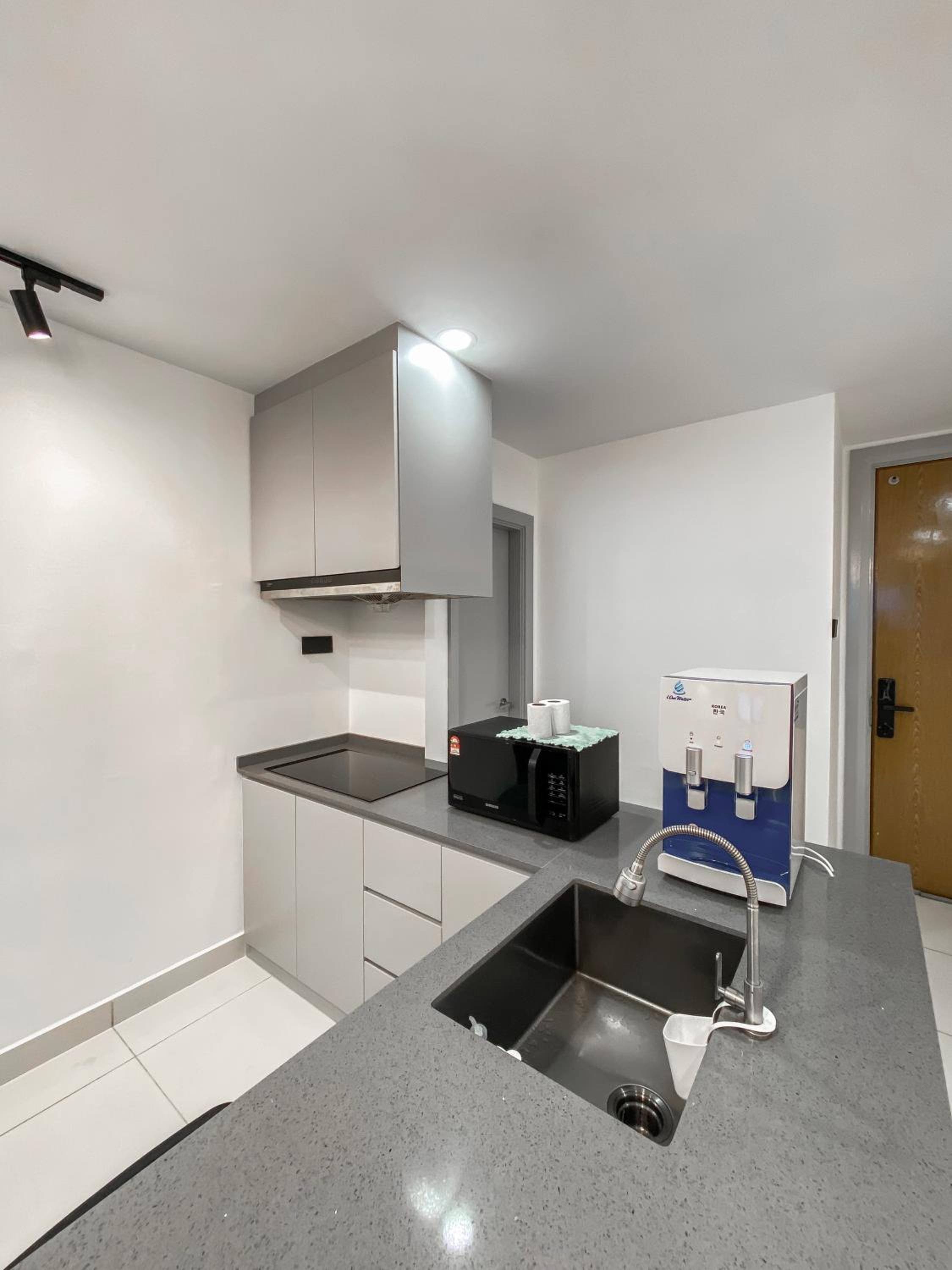 Midvalley Southkey Mosaic Greyline Residence JB CIQ 2BR 8pax