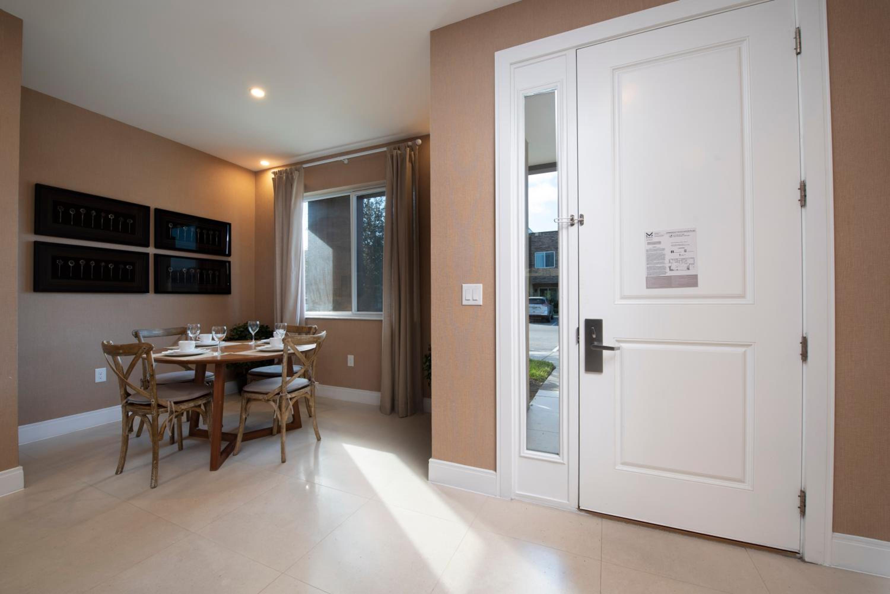 4BD All suites home with BBQ 5 min from Disney