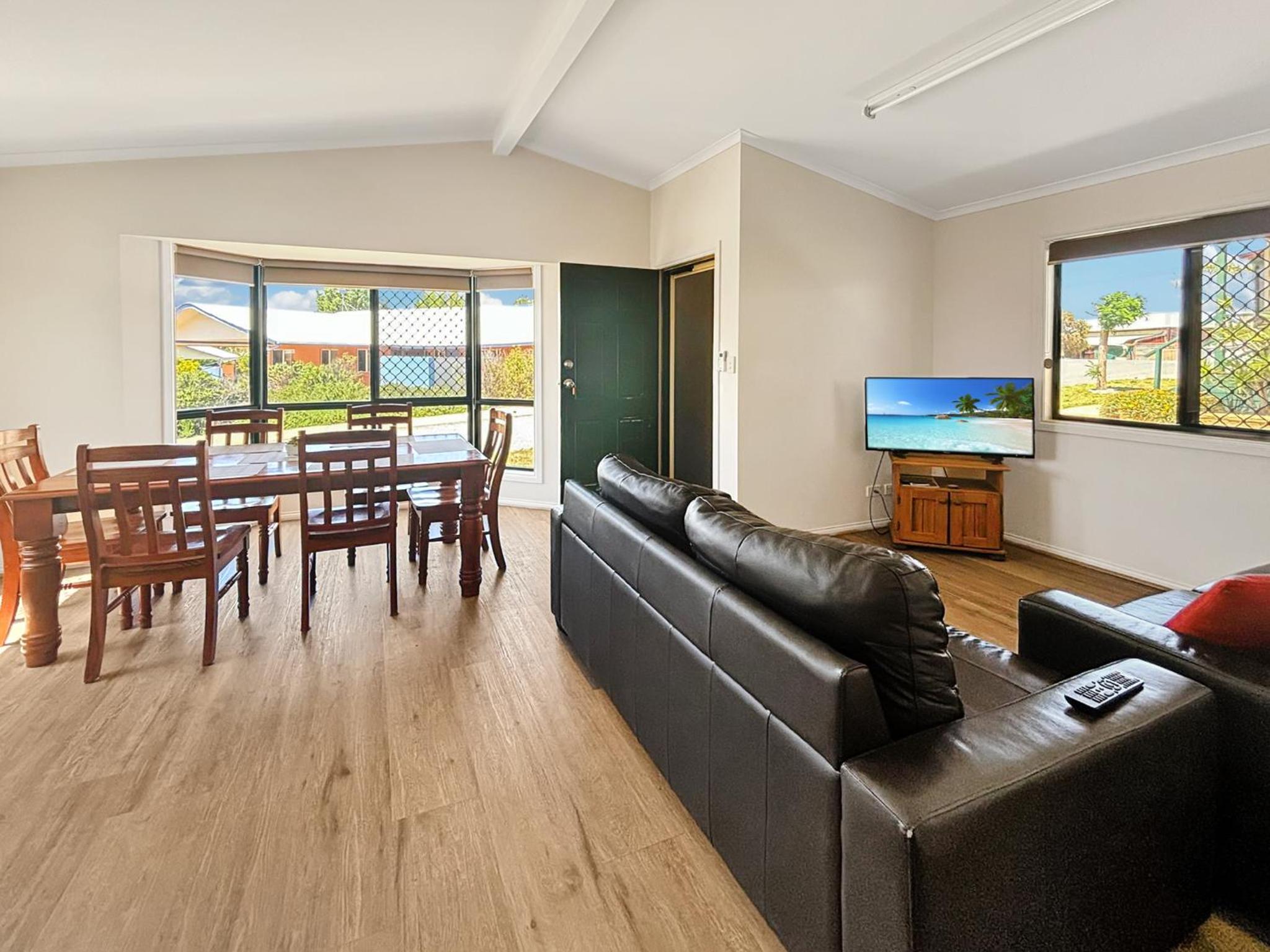 Outback Villas