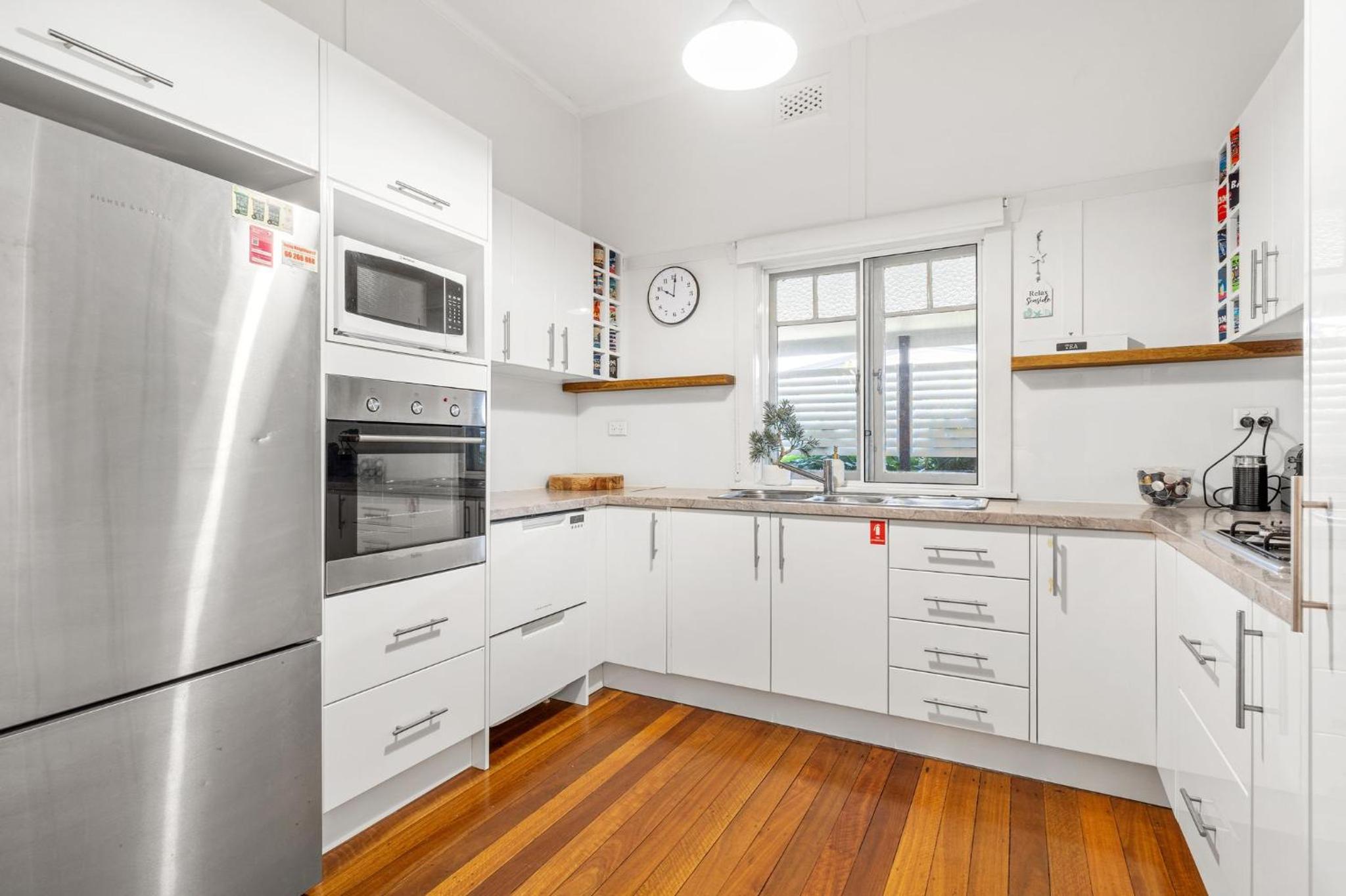21 Carlyle Street - Central Byron Bay Holiday Home