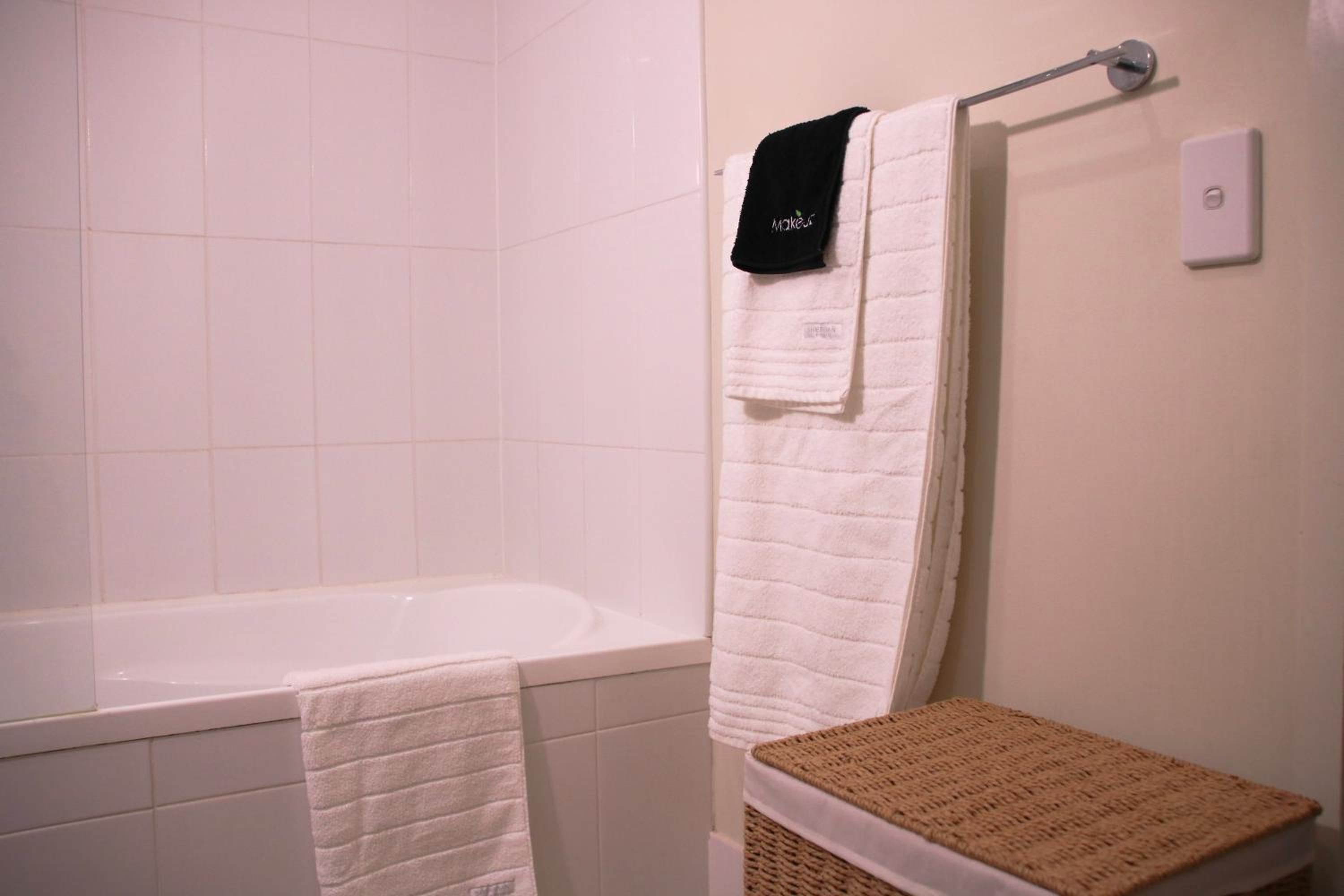Drift North Beachfront Apartments - Private Apartments