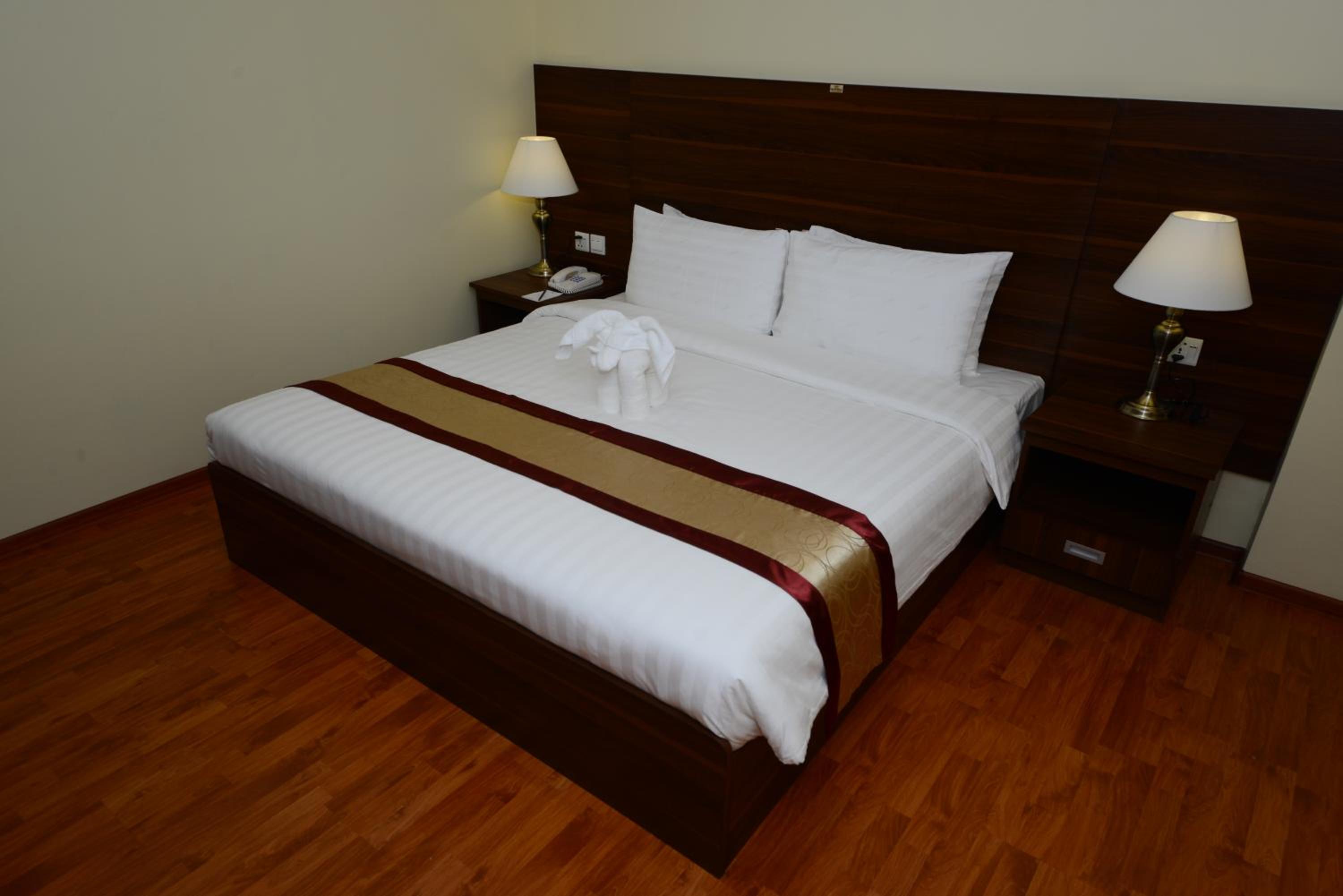 Silver Green Hotel