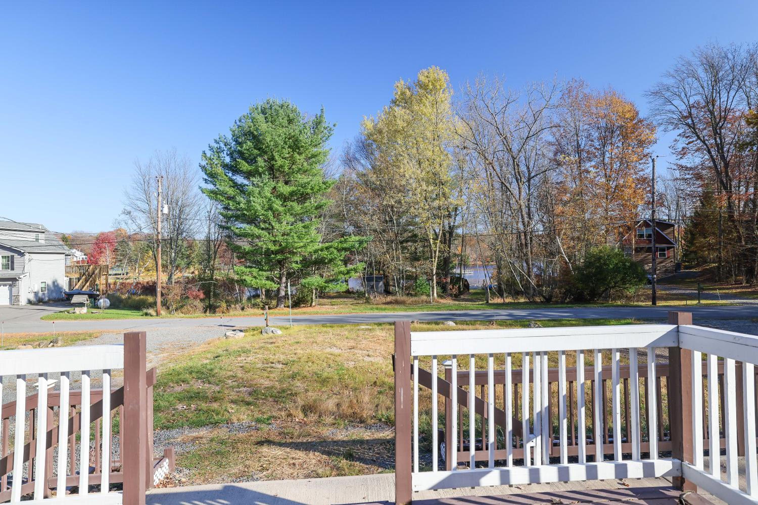 Lakeview! - Close to Skiing - Includes Firepit & Game Room! view 4