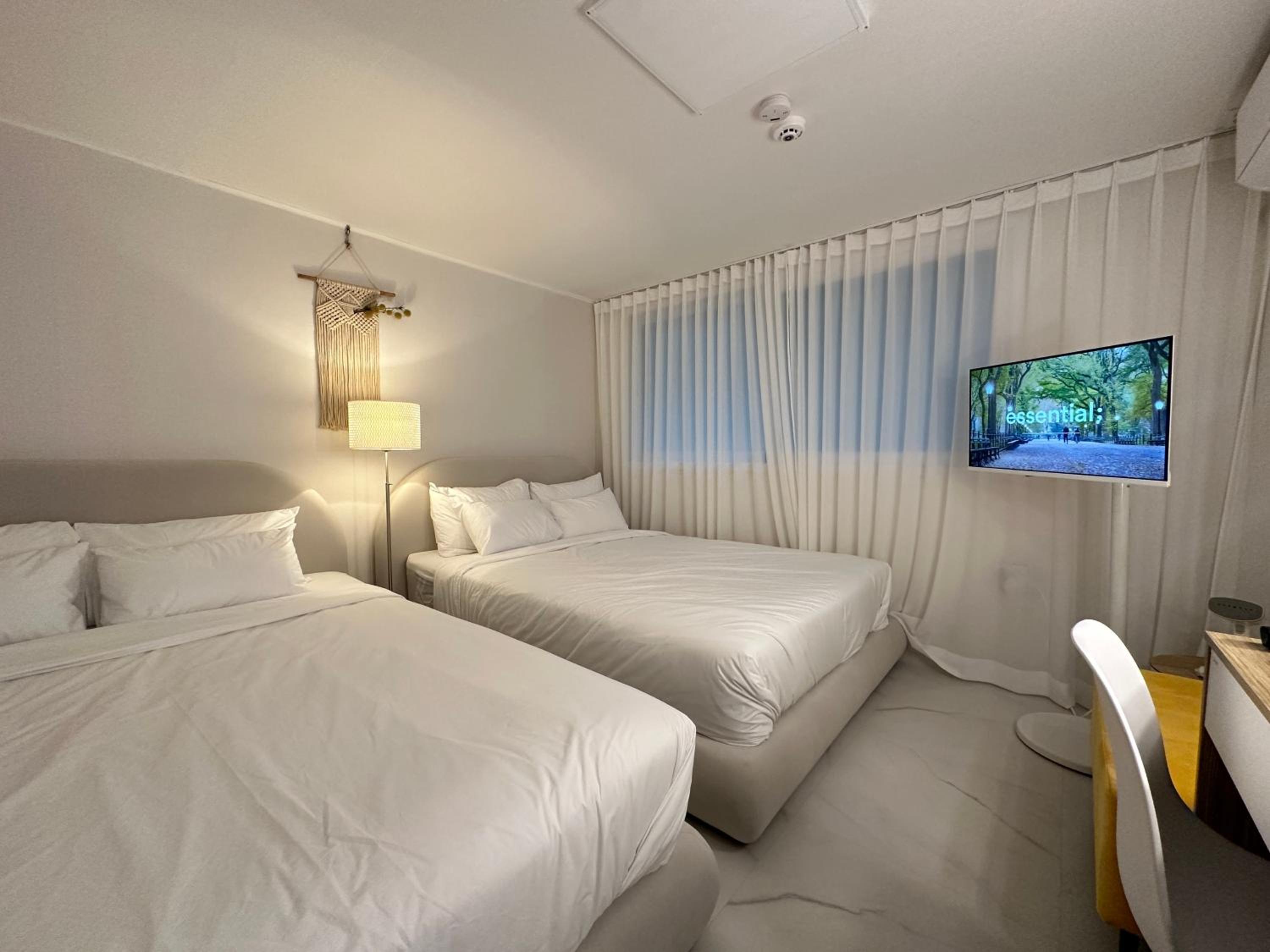 hotel room