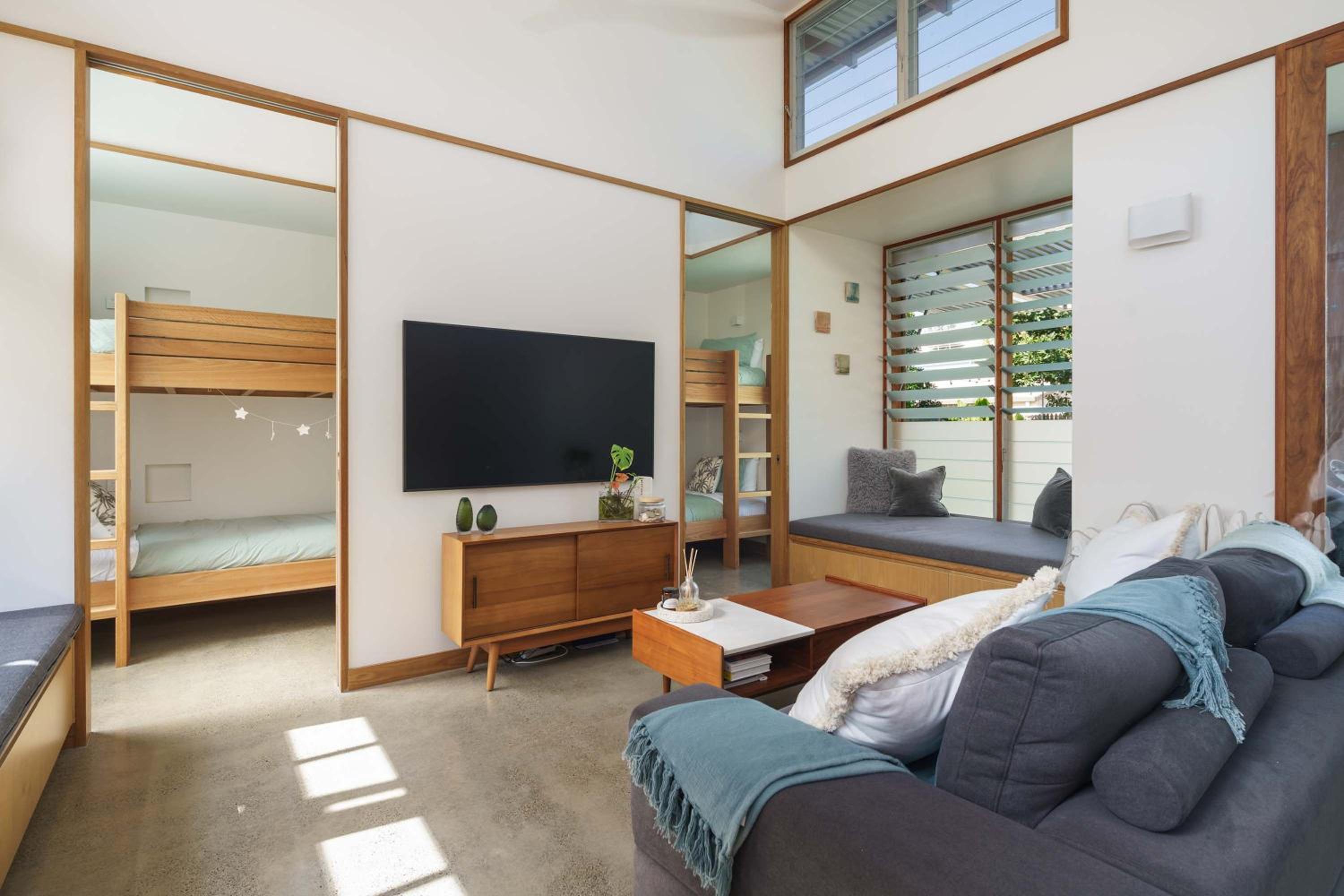 Serene Escape in Moffat Beach