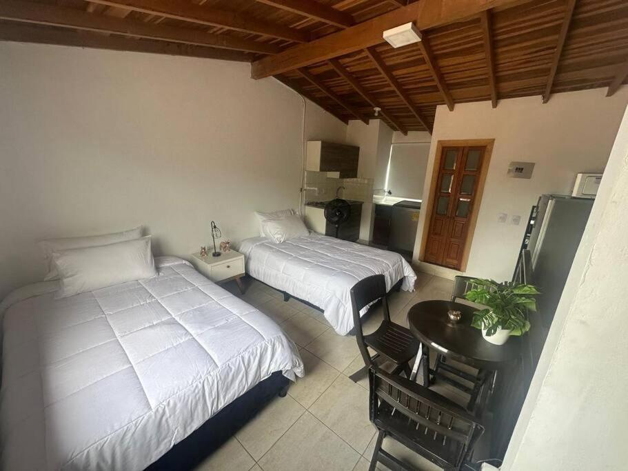 Hermoso Aparta-Estudio En Envigado cerca de Medellin