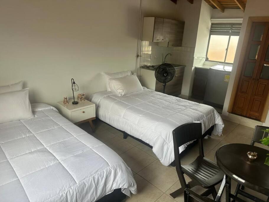 Hermoso Aparta-Estudio En Envigado cerca de Medellin