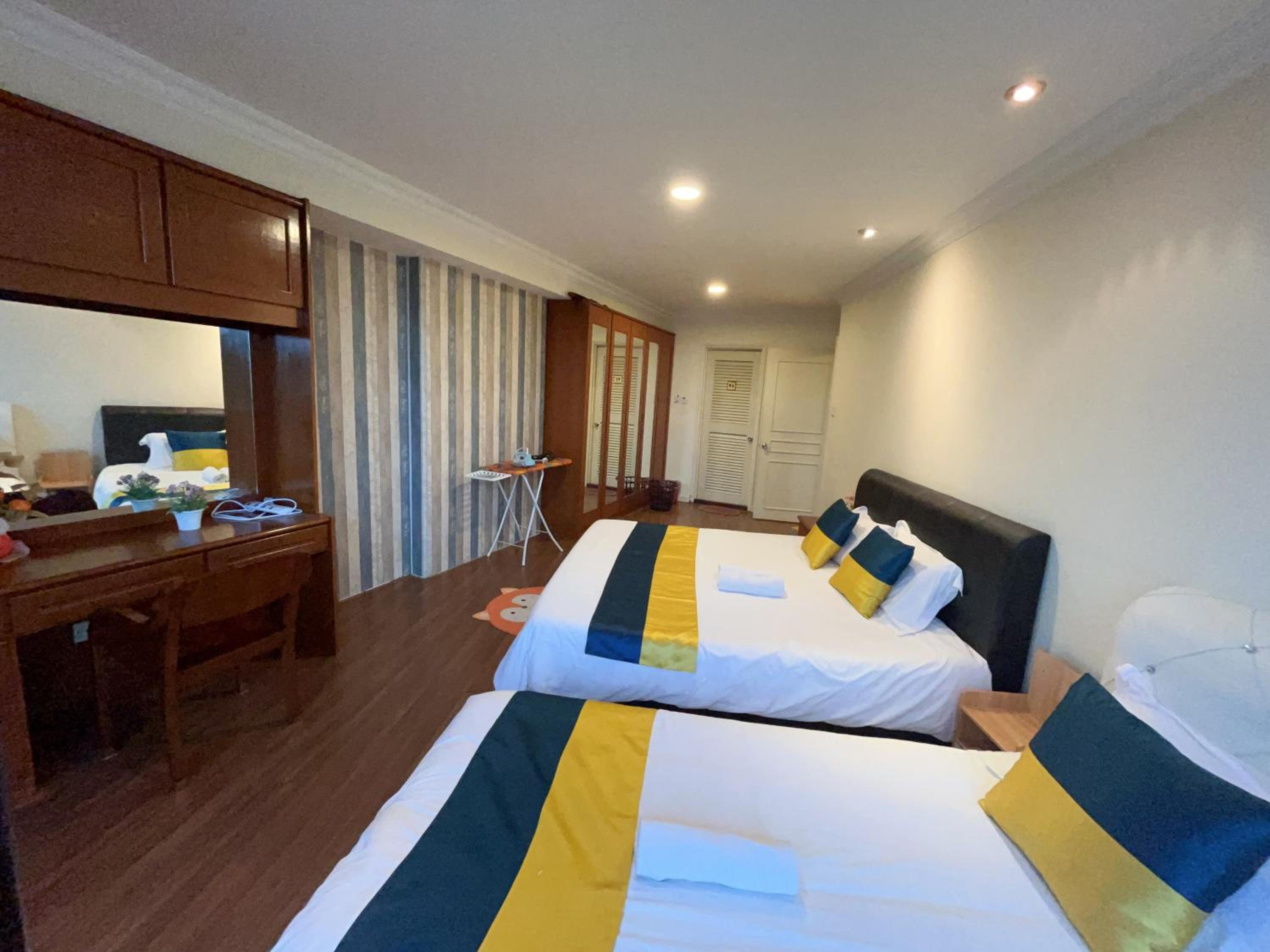 Riverbank suites with Nice view photo 2