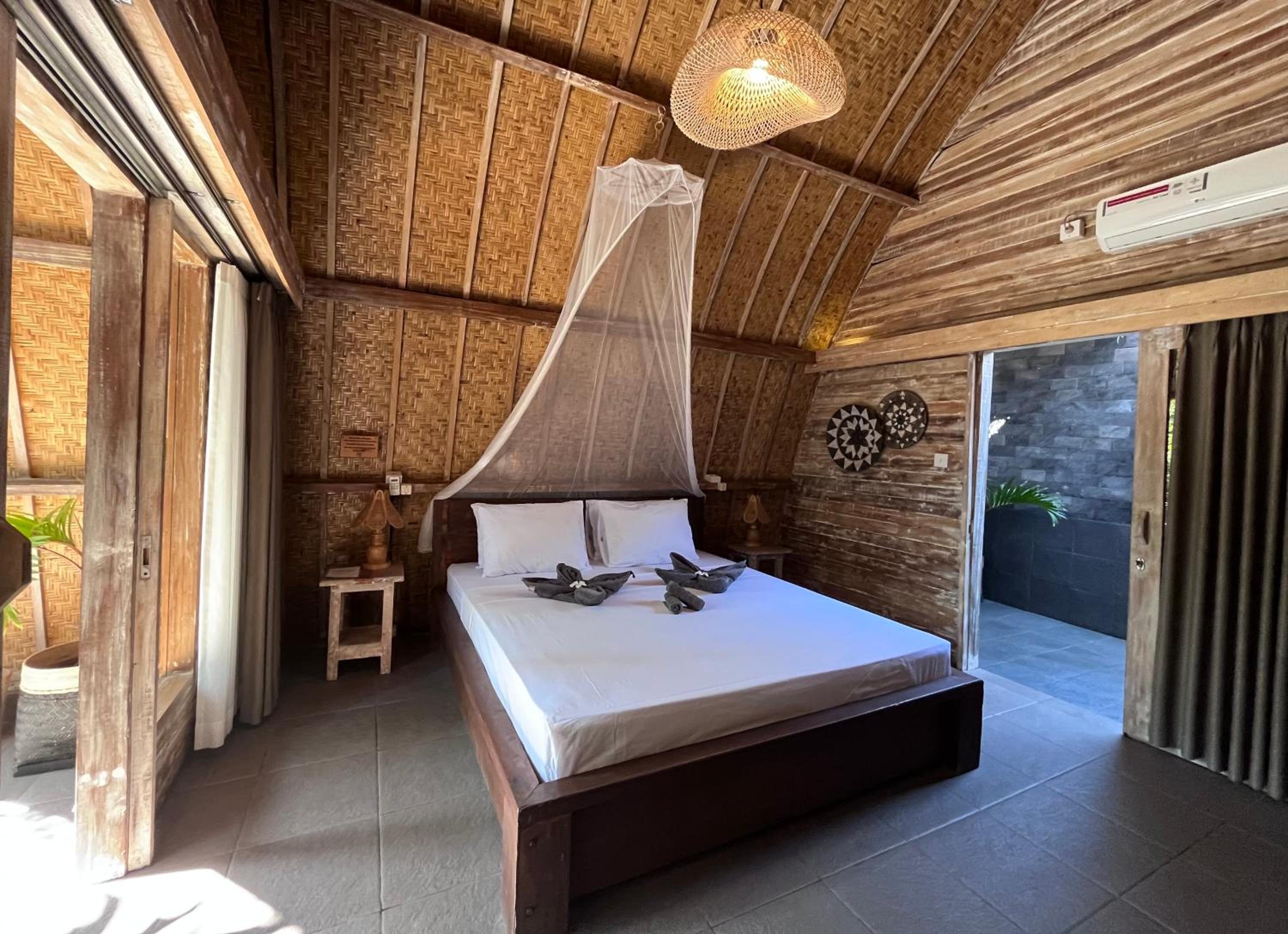 MoonBag Bungalows view 2