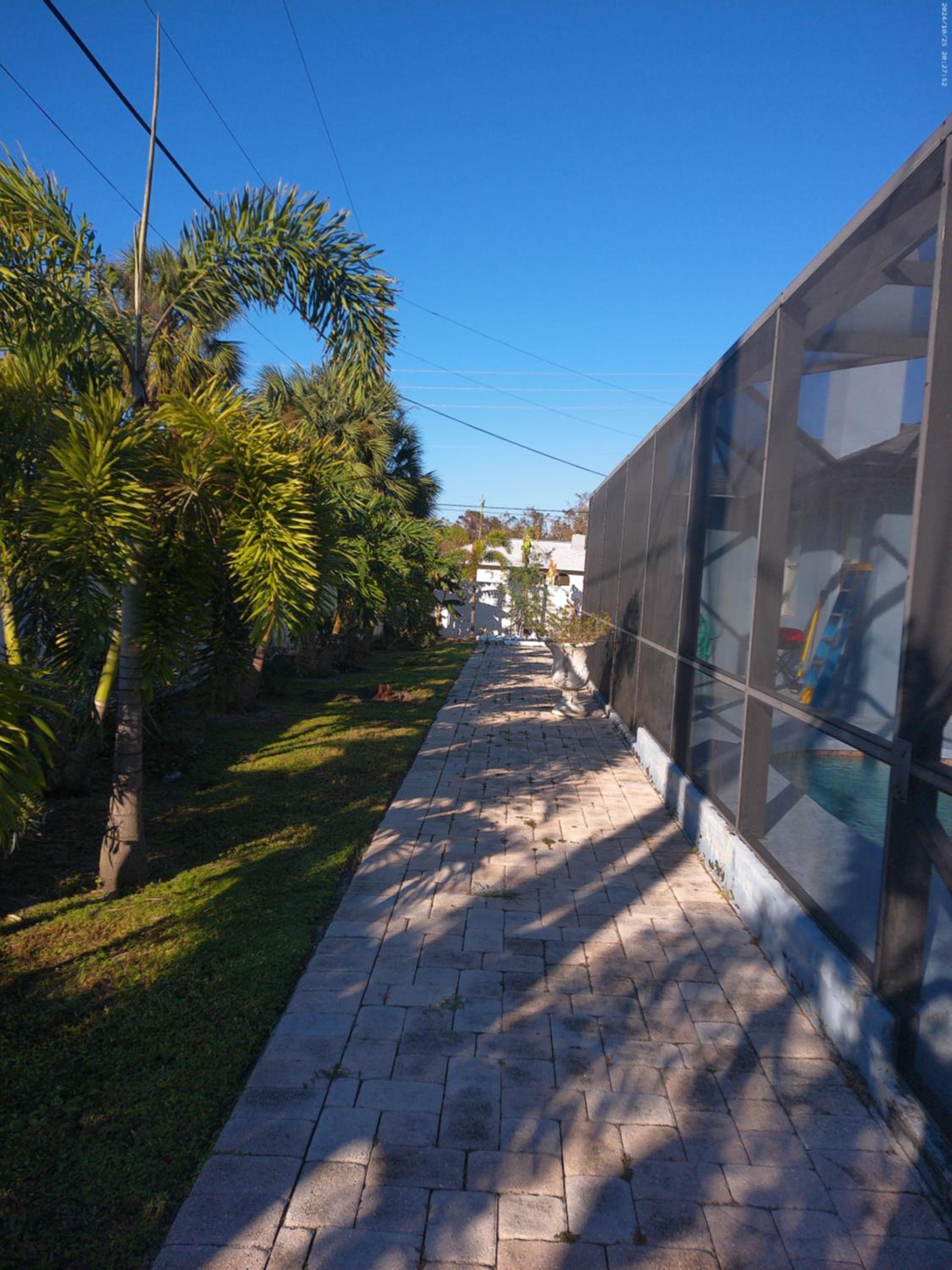 Port Charlotte Palms-Pet friendly, Heated Private Pool and Mini Orchard