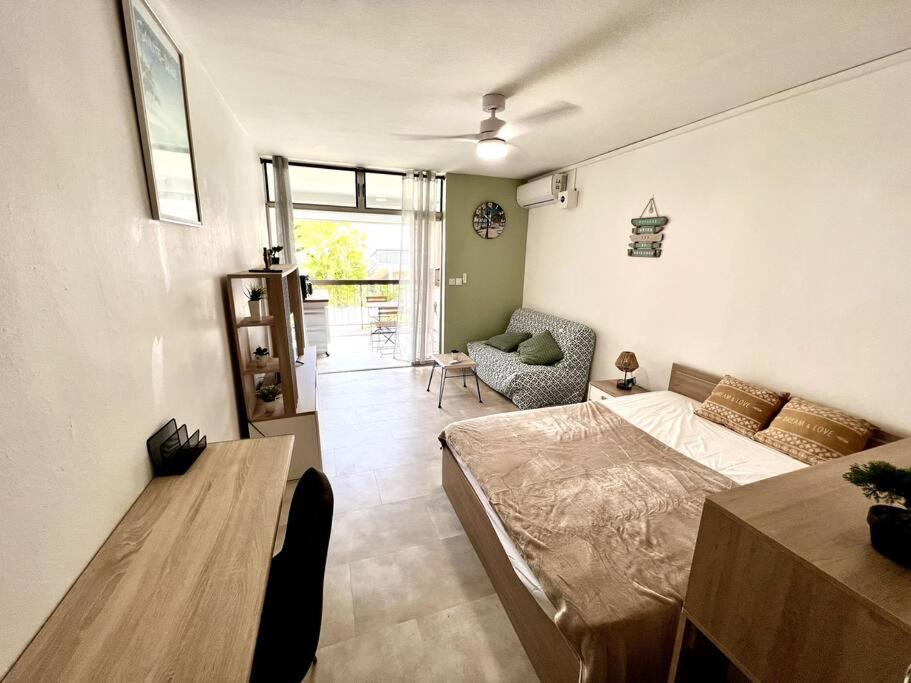 Photo 16