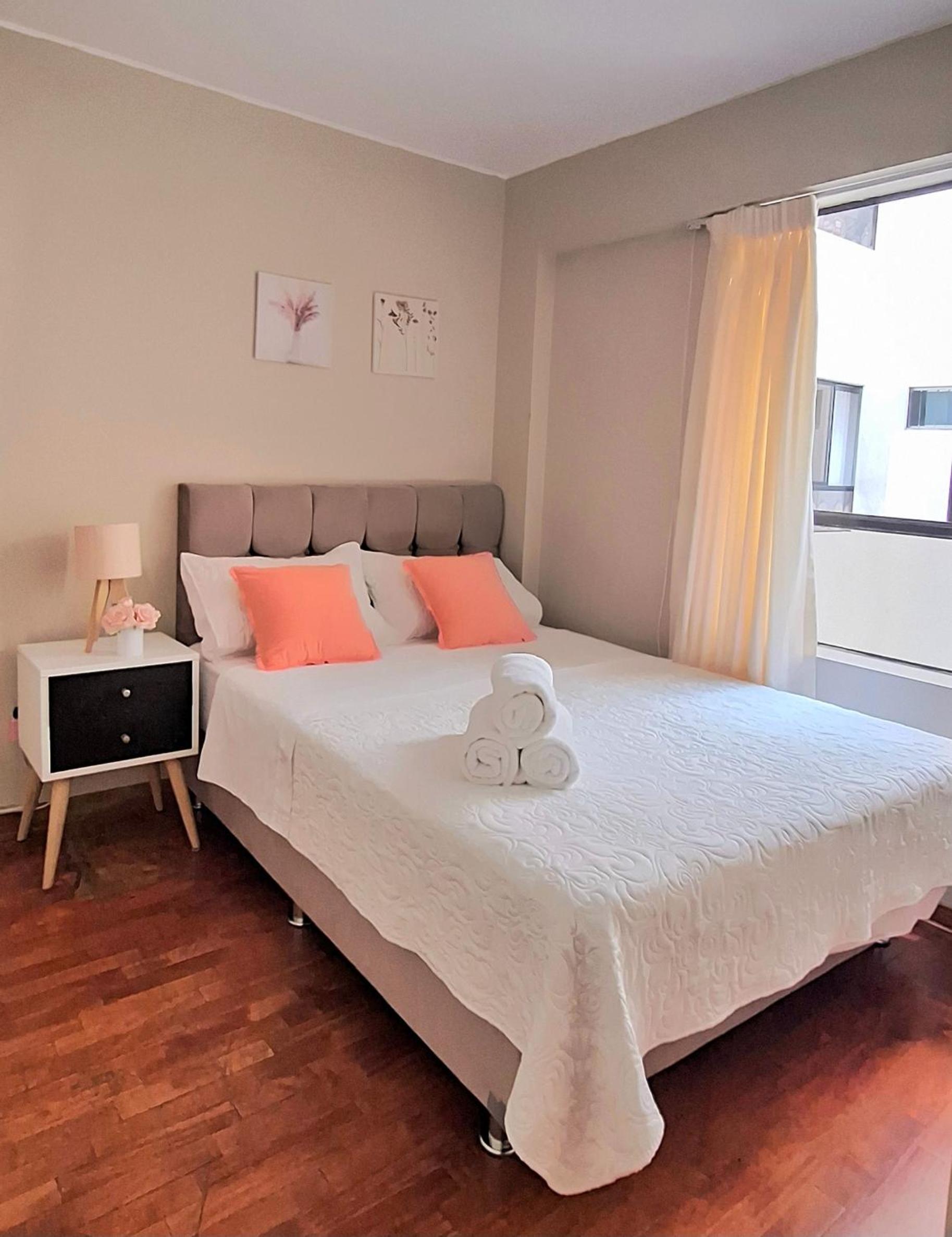 Miraflores Habitacion con baño compartido