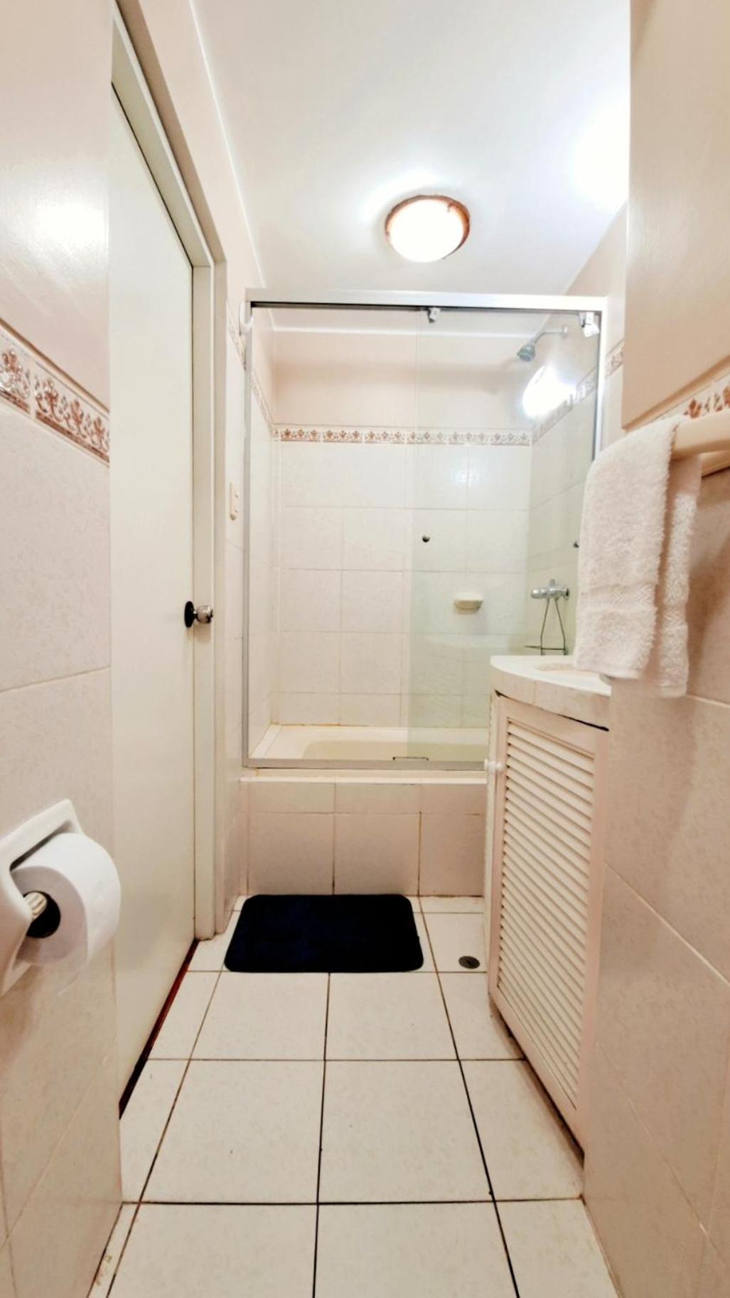 Miraflores Habitacion con baño compartido