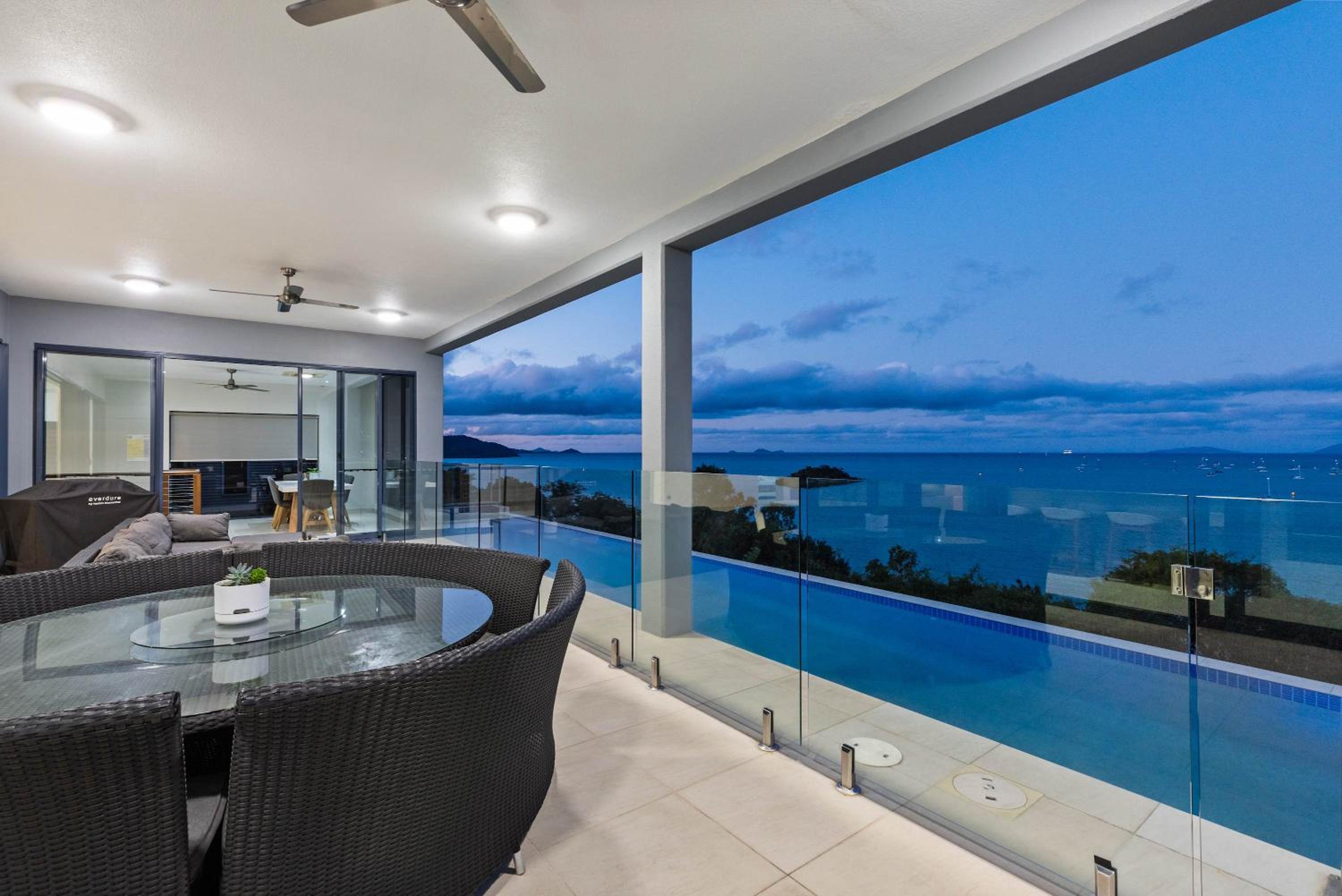 'Whitsunday Escape' - Expansive Coral Sea Views and Private Infinity Pool