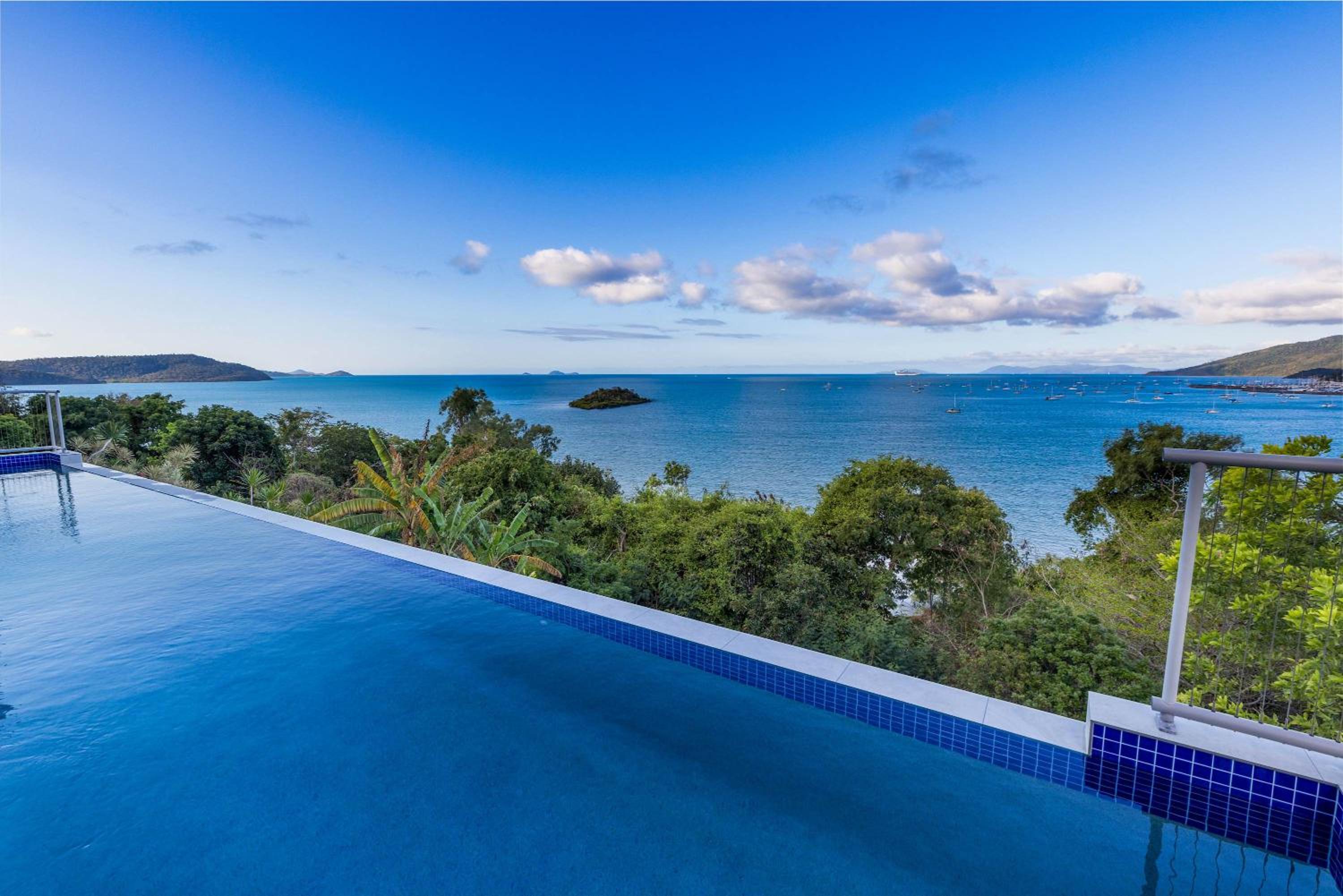 'Whitsunday Escape' - Expansive Coral Sea Views and Private Infinity Pool